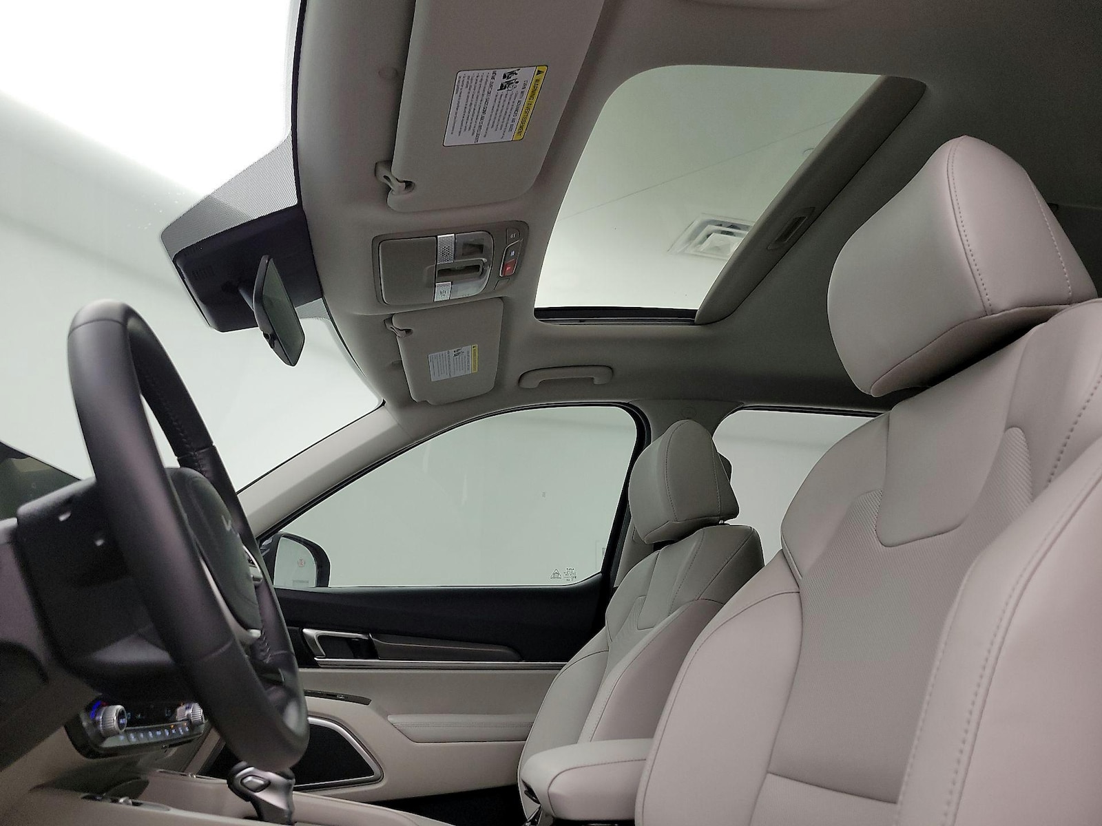 2025 Kia Telluride S - Photo 21