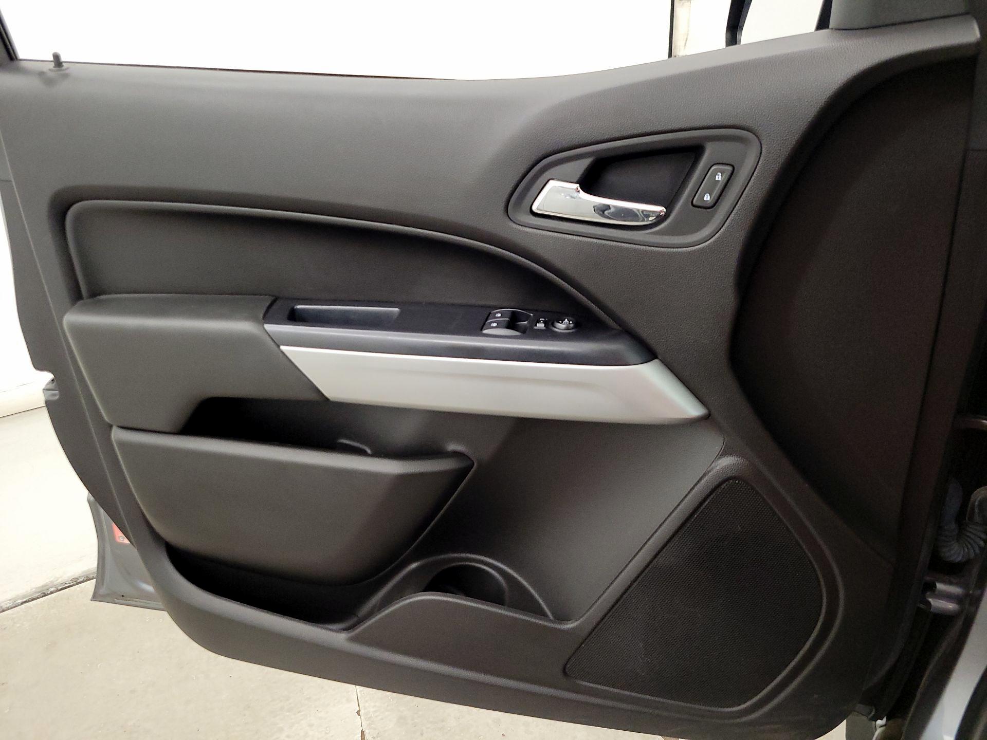 Thumbnail: 2021 Chevrolet Colorado - 12