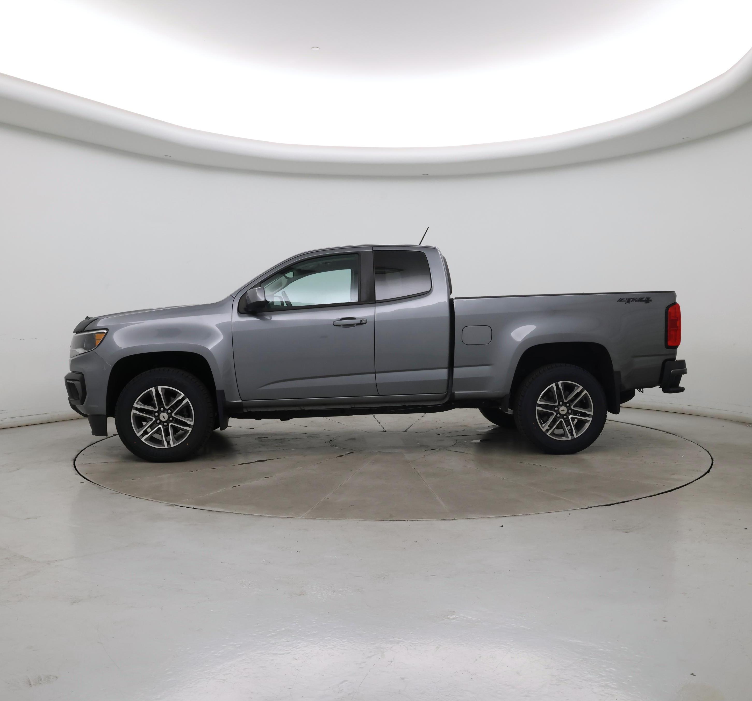 Thumbnail: 2021 Chevrolet Colorado - 3
