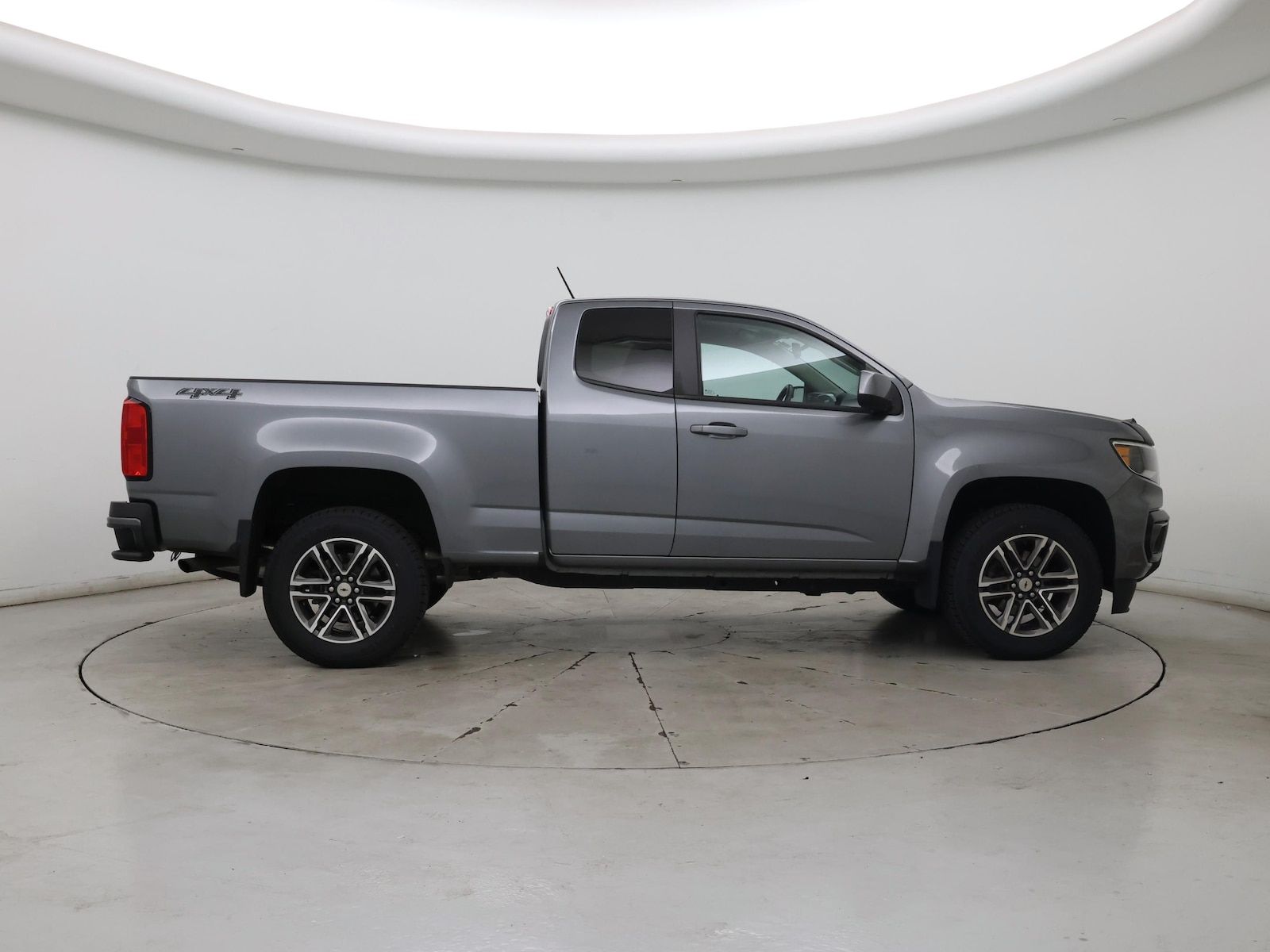 2021 Chevrolet Colorado LT - Photo 8