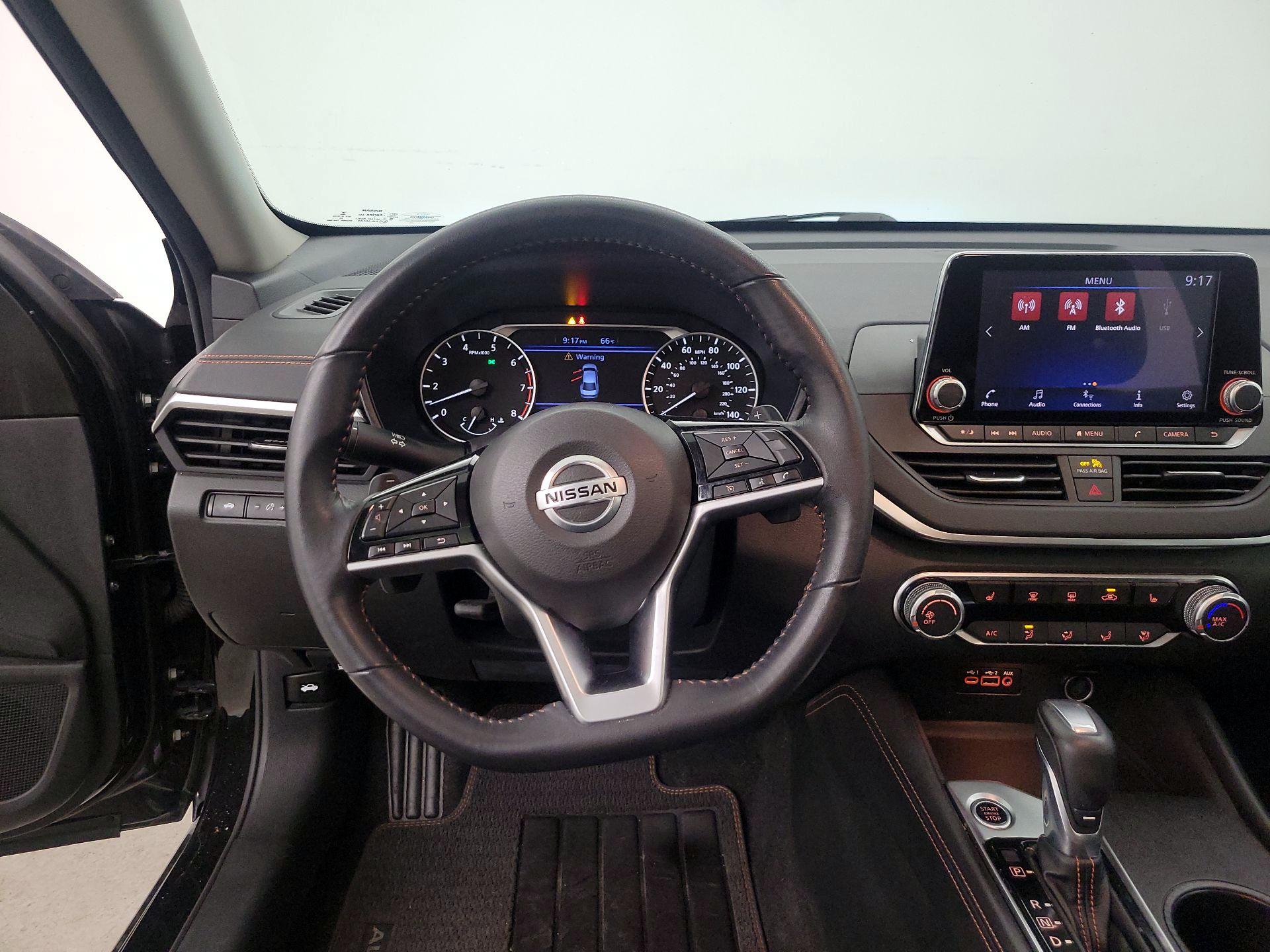 Thumbnail: 2020 Nissan Altima - 10