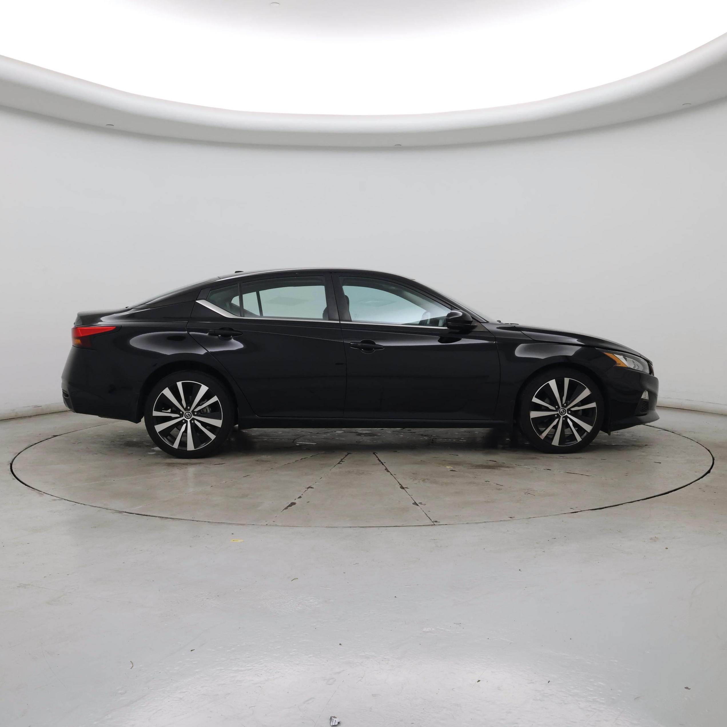 Thumbnail: 2020 Nissan Altima - 7