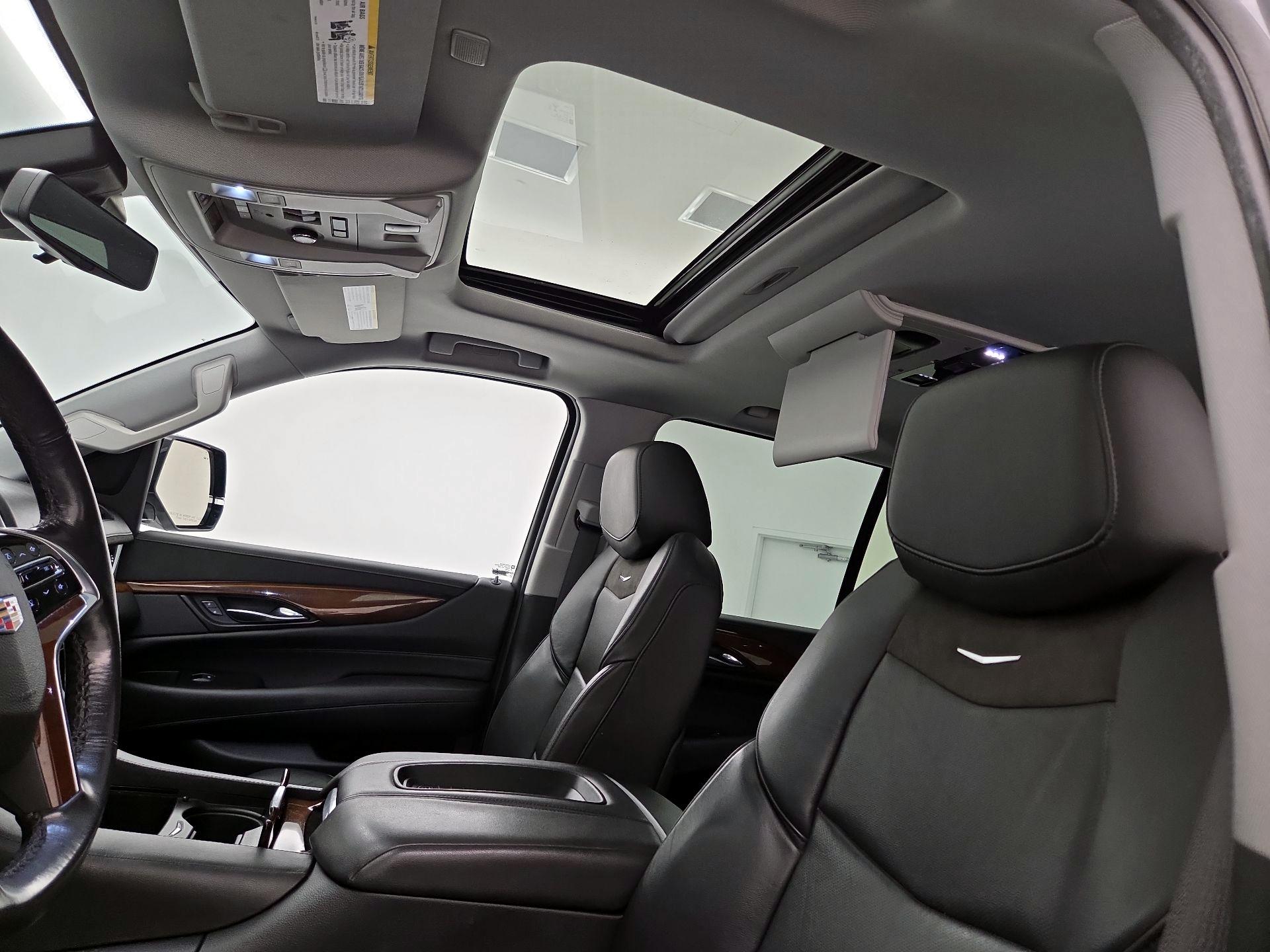 Thumbnail: 2020 Cadillac Escalade - 20
