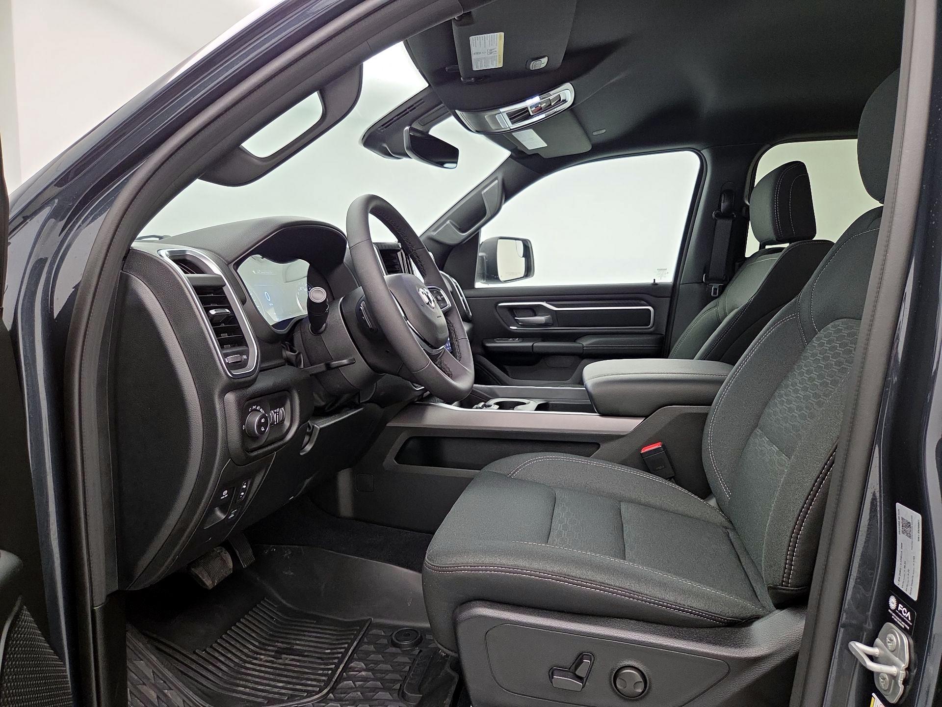 Thumbnail: 2025 RAM 1500 - 11