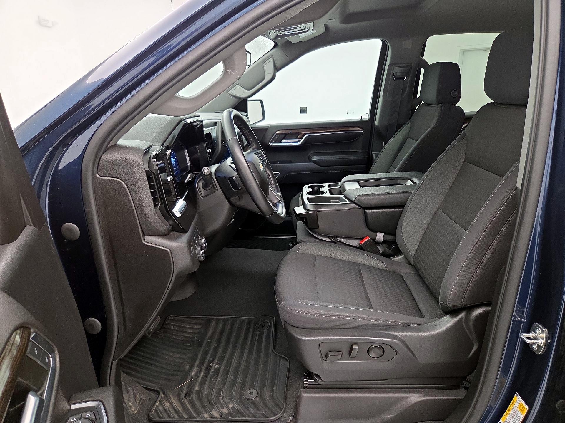 Thumbnail: 2023 Chevrolet Silverado 1500 - 11