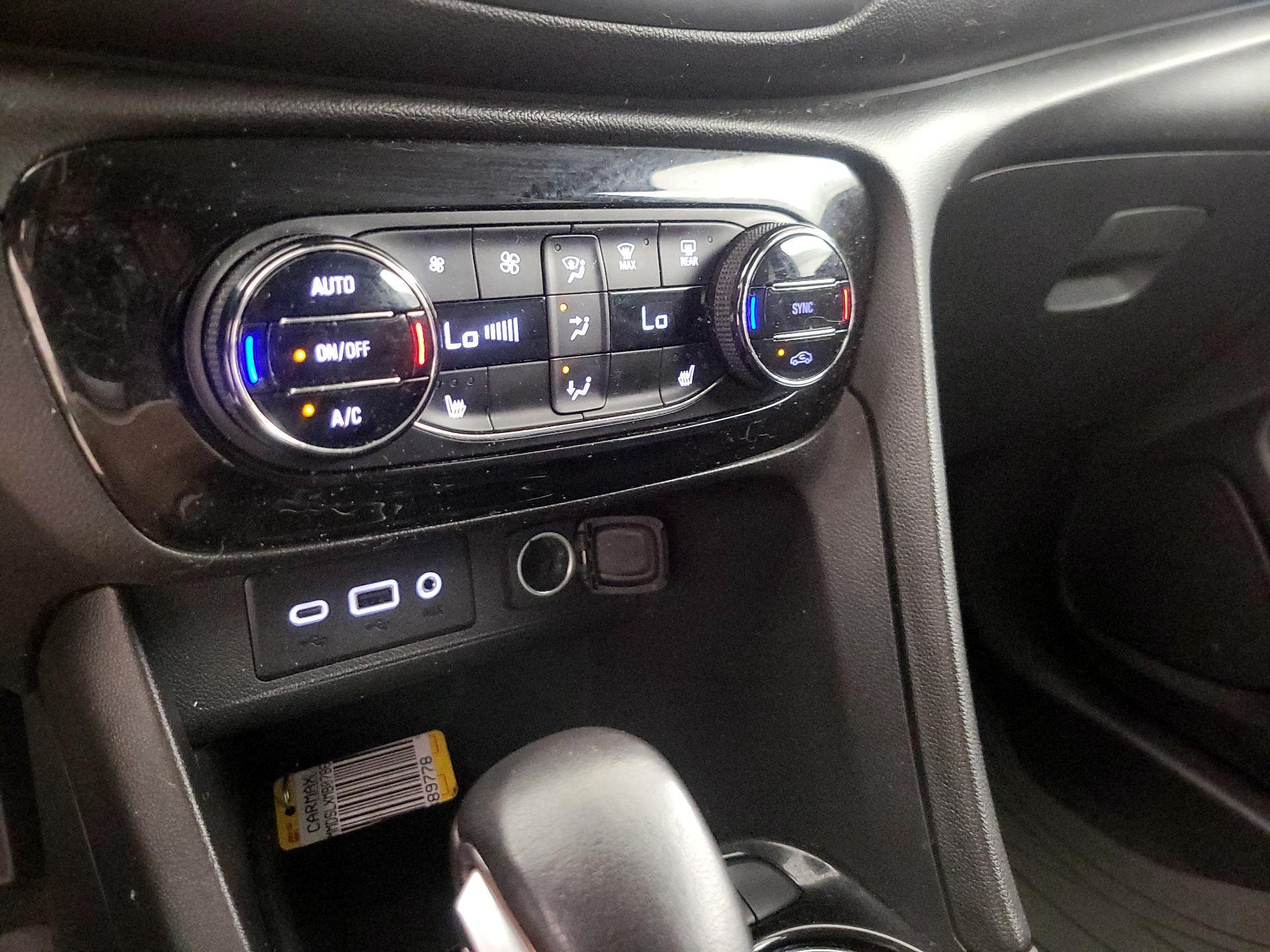 Thumbnail: 2021 Buick Encore GX - 16