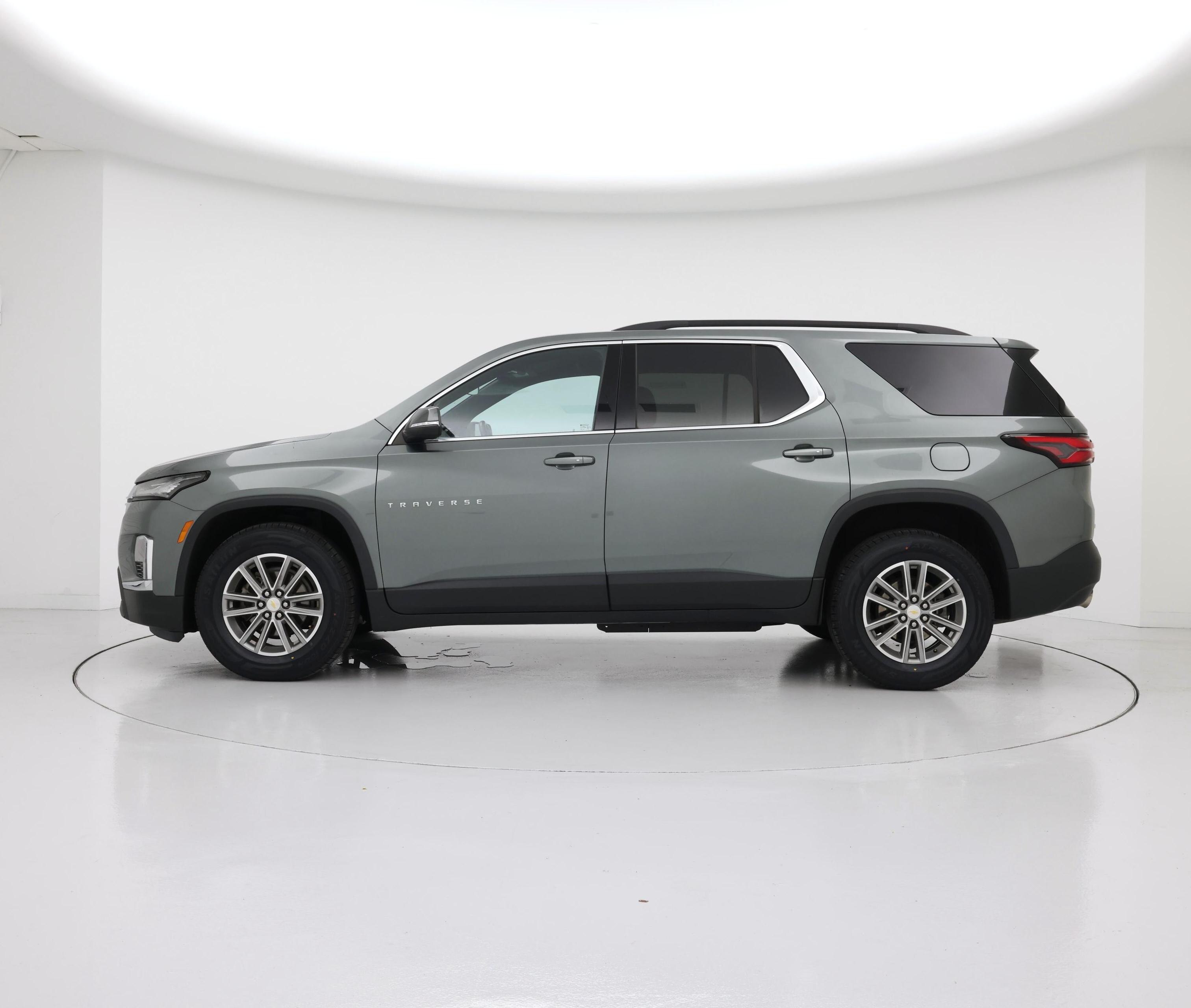 Thumbnail: 2023 Chevrolet Traverse - 3