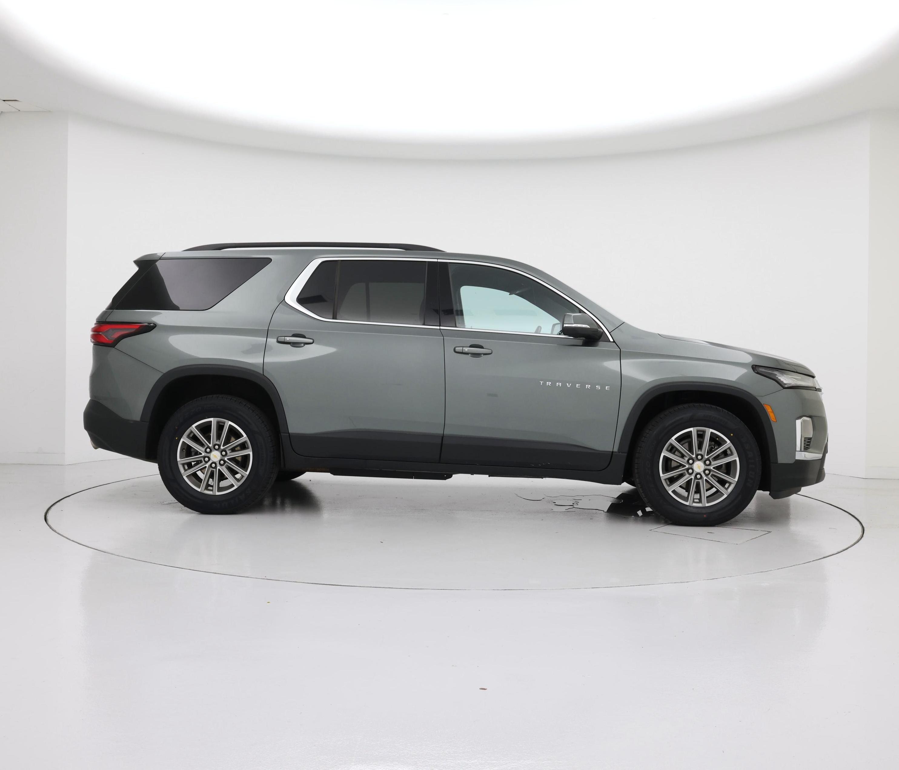 Thumbnail: 2023 Chevrolet Traverse - 7