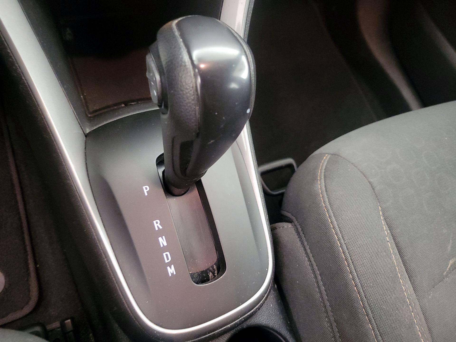 Thumbnail: 2021 Chevrolet Trax - 17