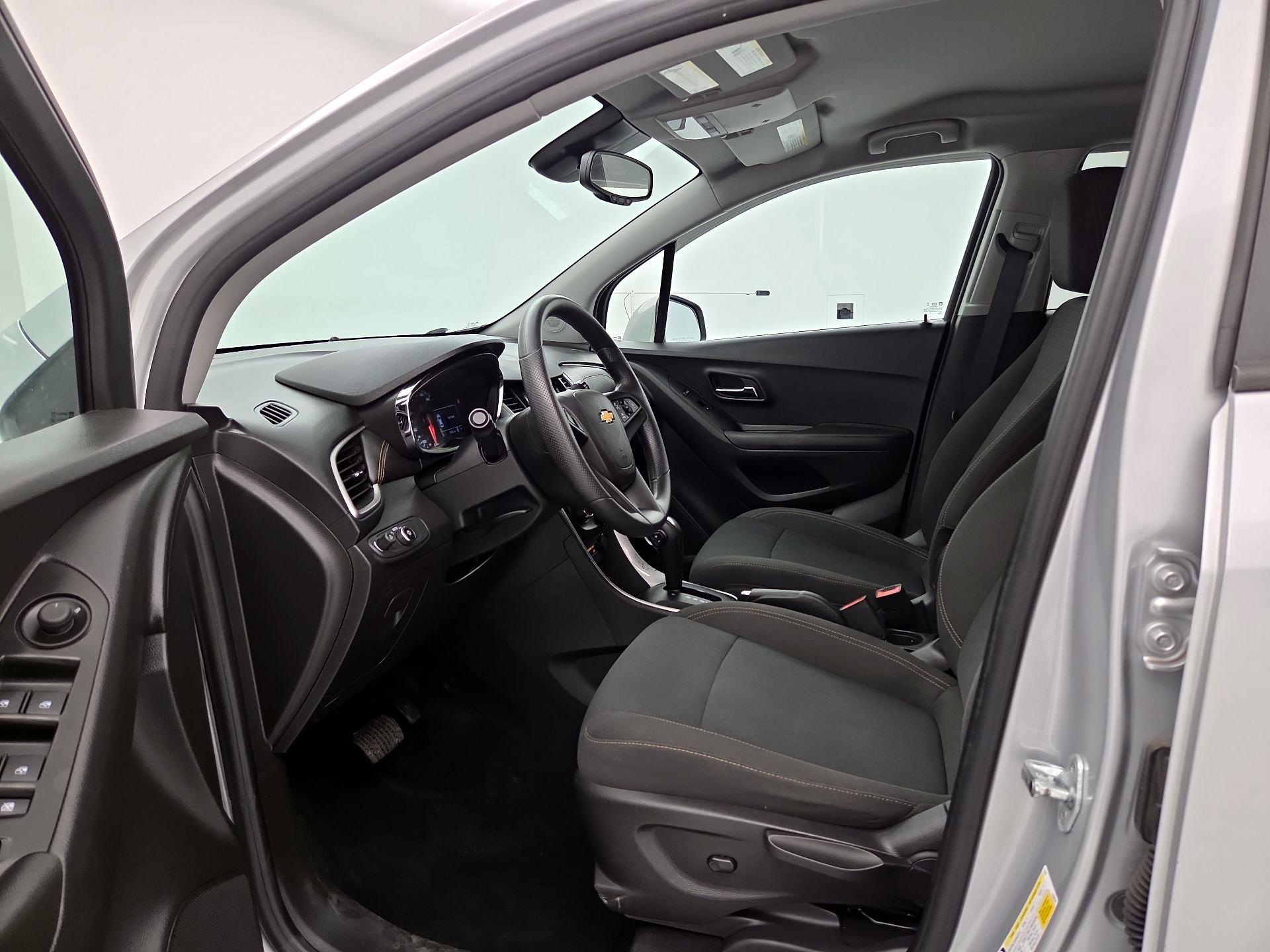 Thumbnail: 2020 Chevrolet Trax - 11