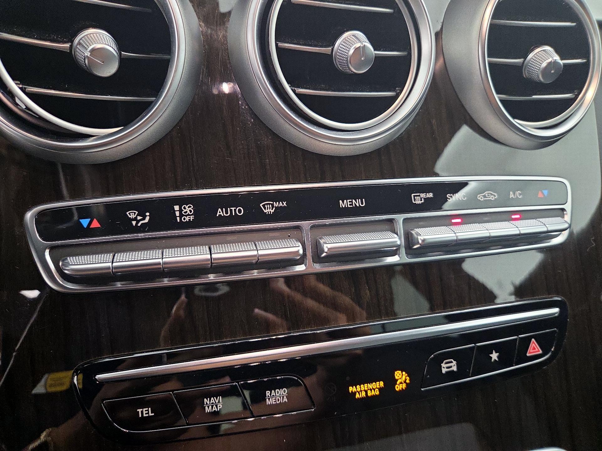 Thumbnail: 2021 Mercedes-Benz GLC - 16