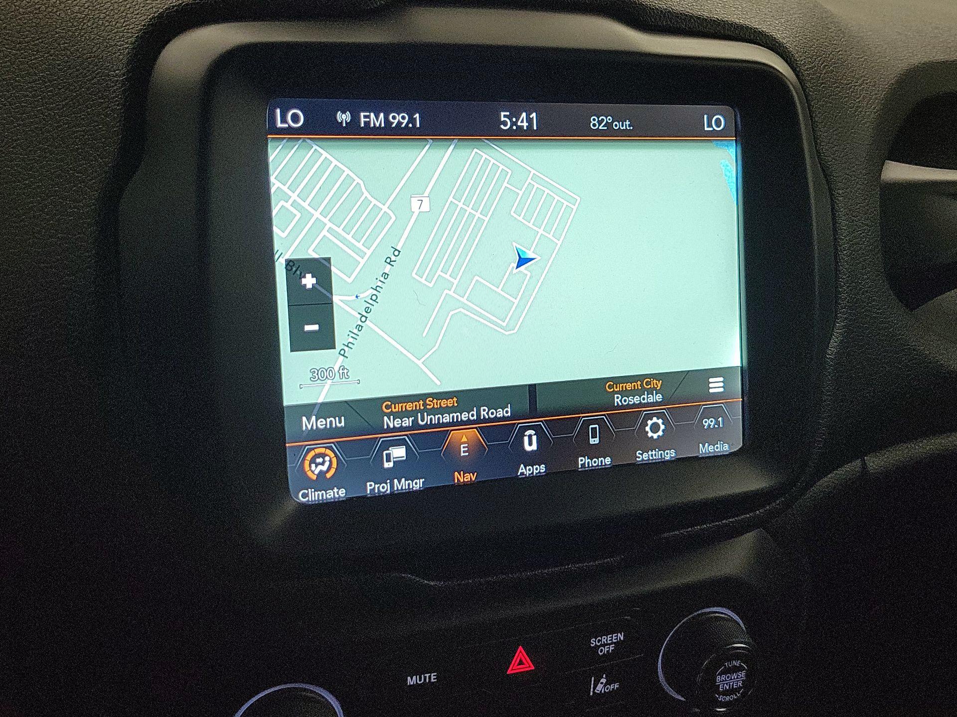 Thumbnail: 2022 Jeep Renegade - 14
