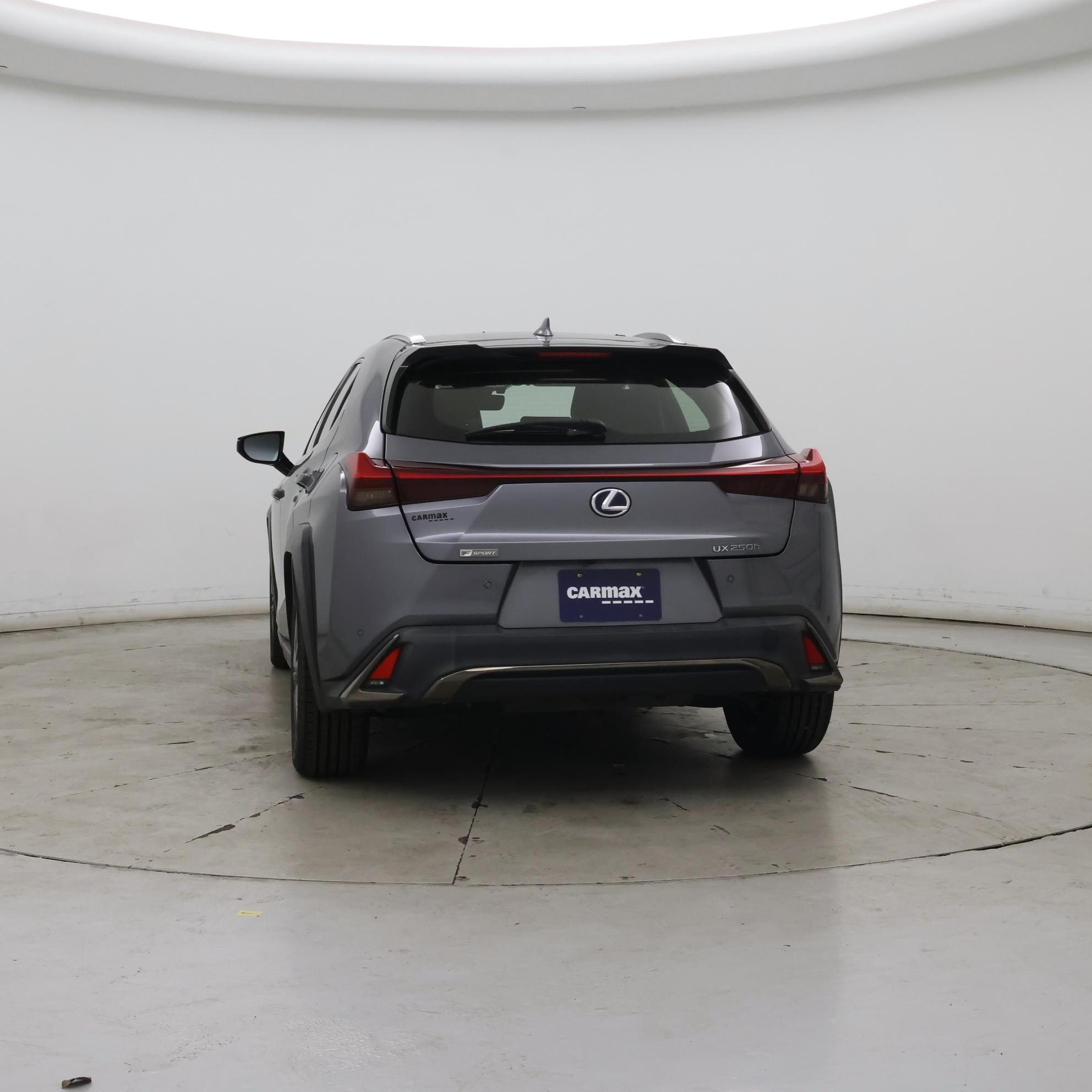 Thumbnail: 2021 Lexus UX - 6