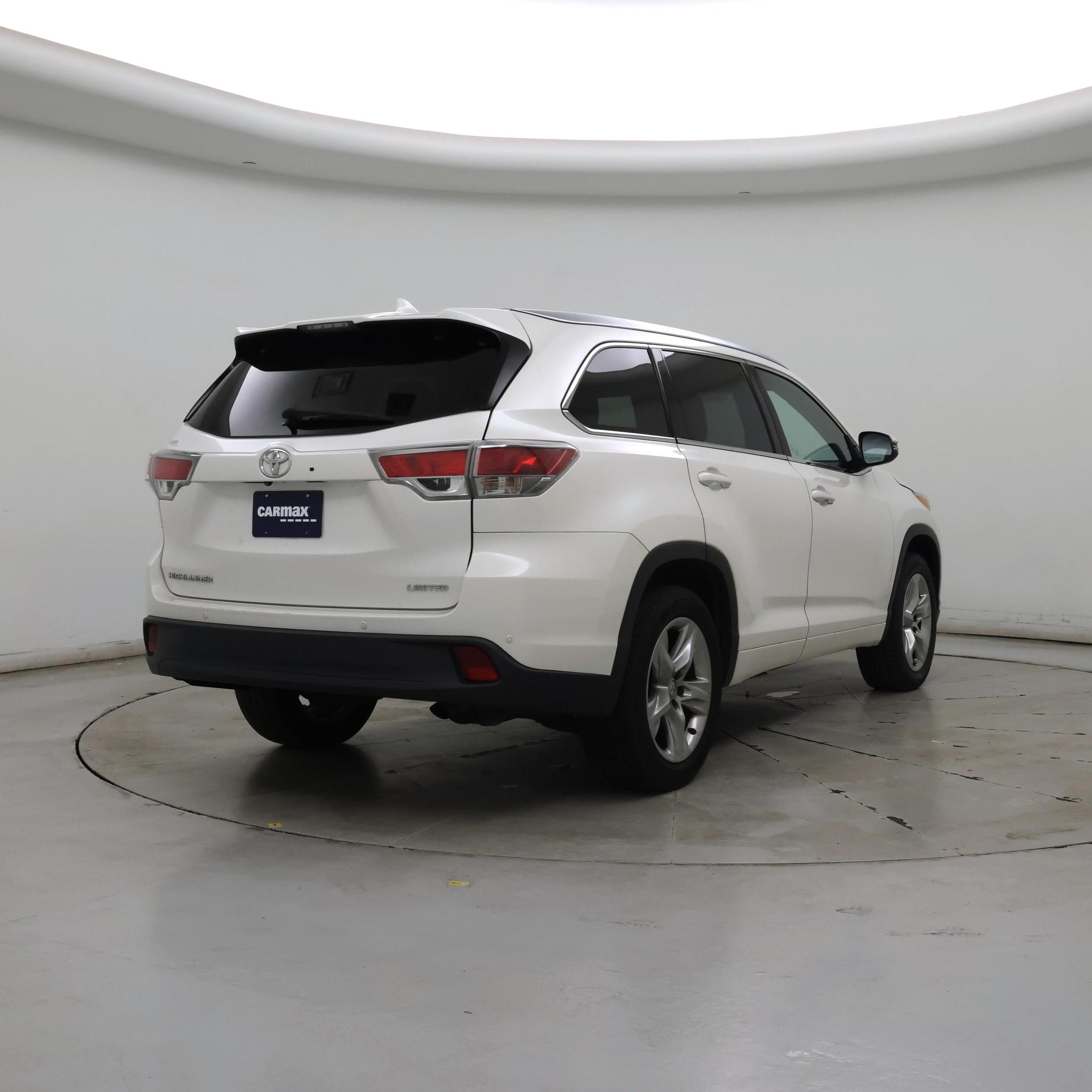 Thumbnail: 2015 Toyota Highlander - 8