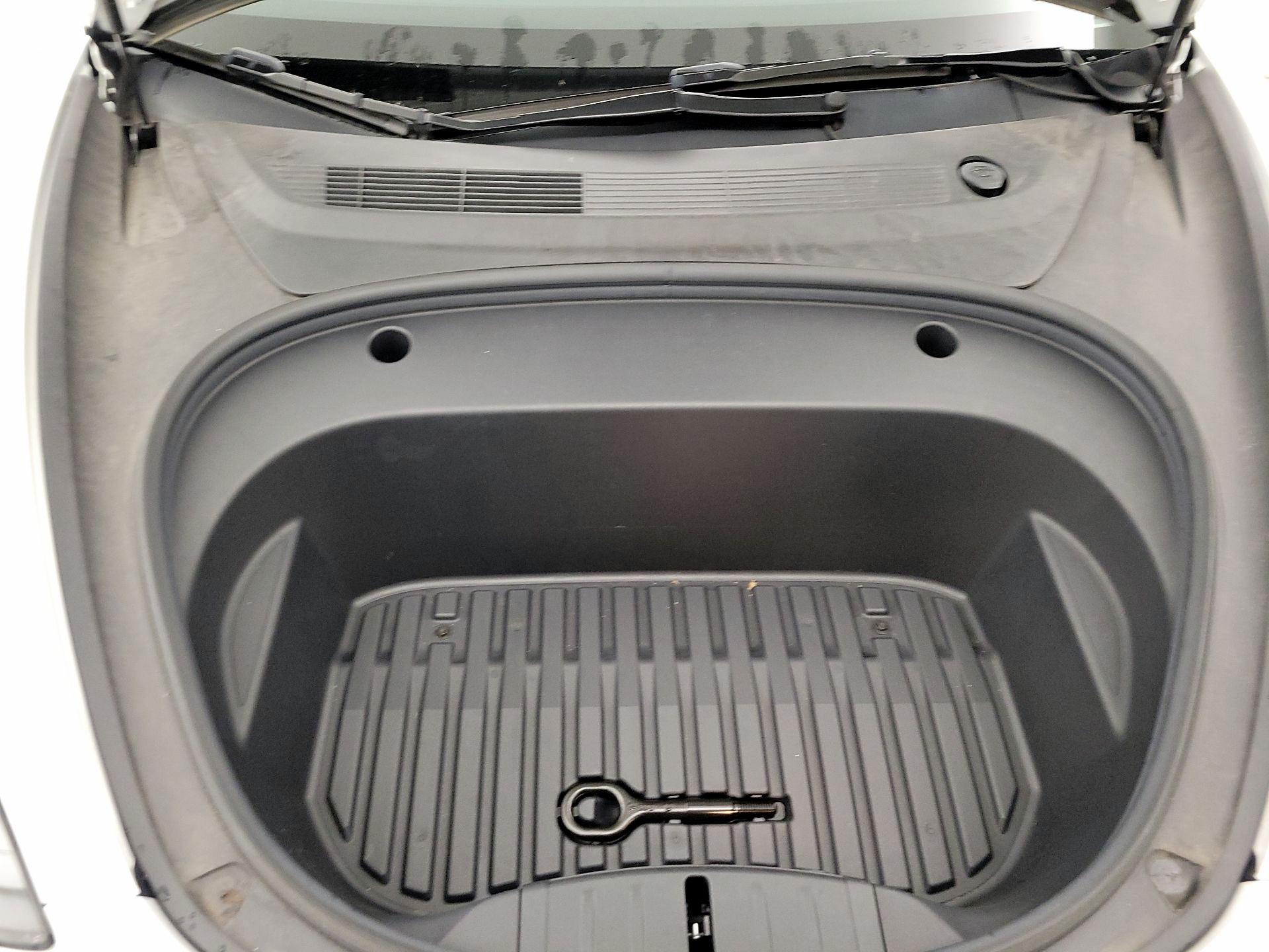 Thumbnail: 2023 Tesla Model 3 - 20