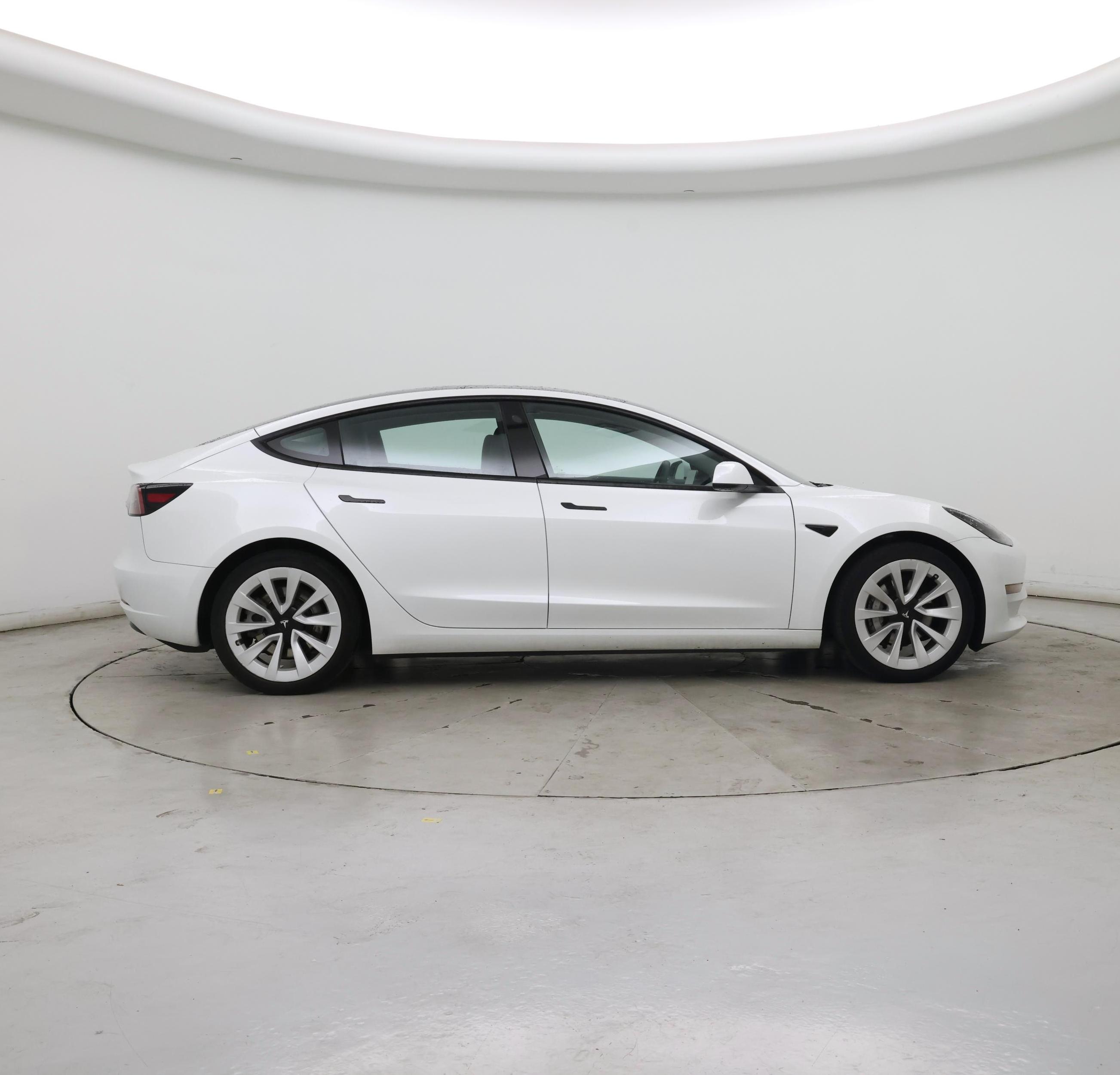 Thumbnail: 2023 Tesla Model 3 - 7
