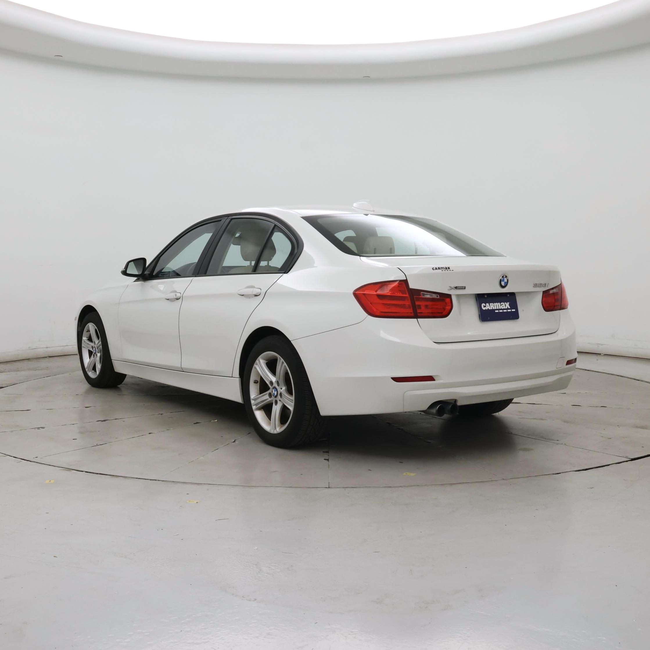 Thumbnail: 2015 BMW 3 Series - 2