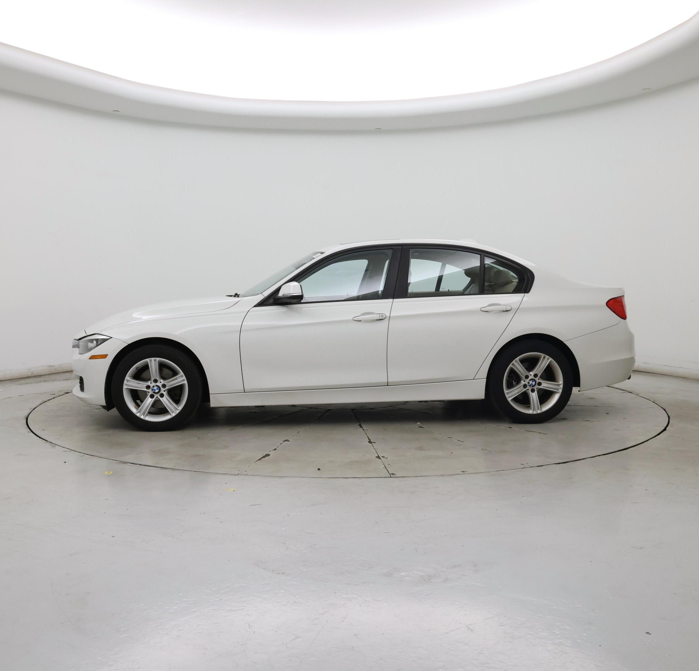 Thumbnail: 2015 BMW 3 Series - 3