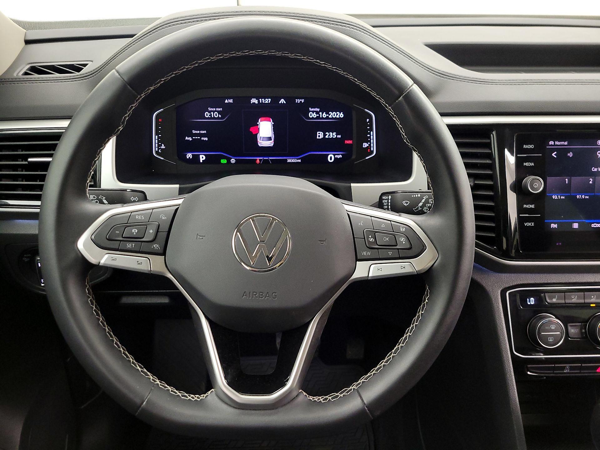 Thumbnail: 2023 Volkswagen Atlas - 10
