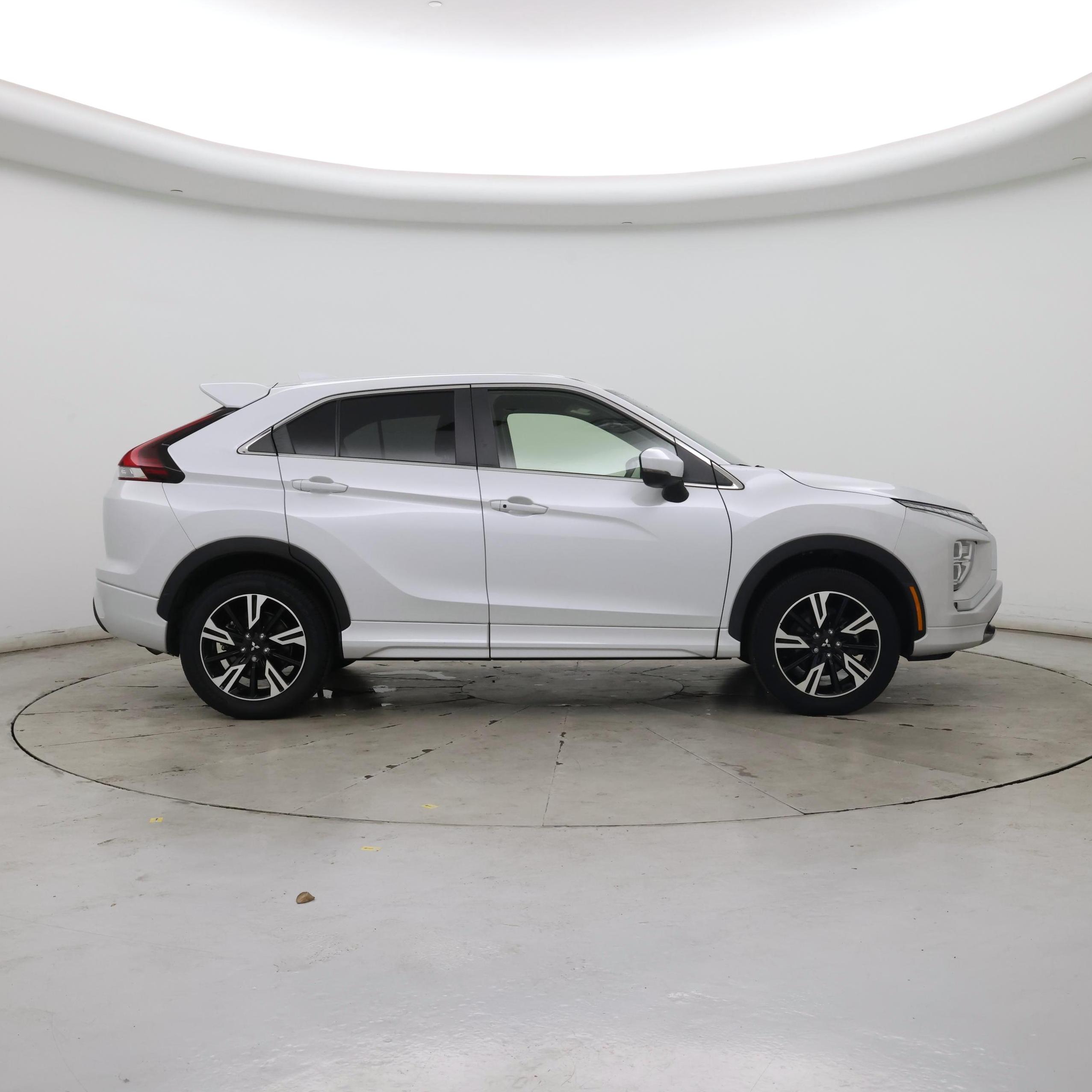 Thumbnail: 2023 Mitsubishi Eclipse Cross - 7