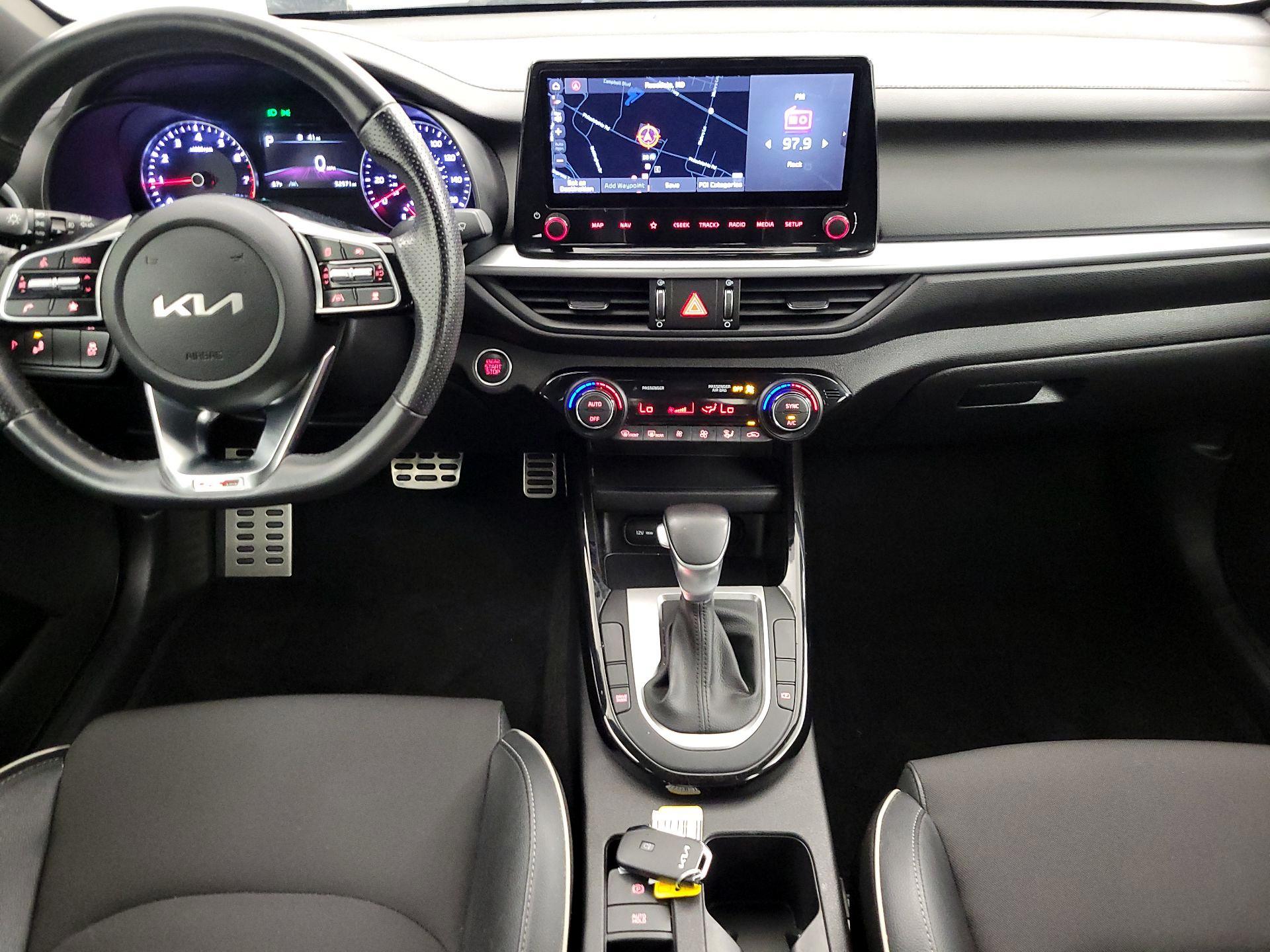 Thumbnail: 2022 Kia Forte - 9