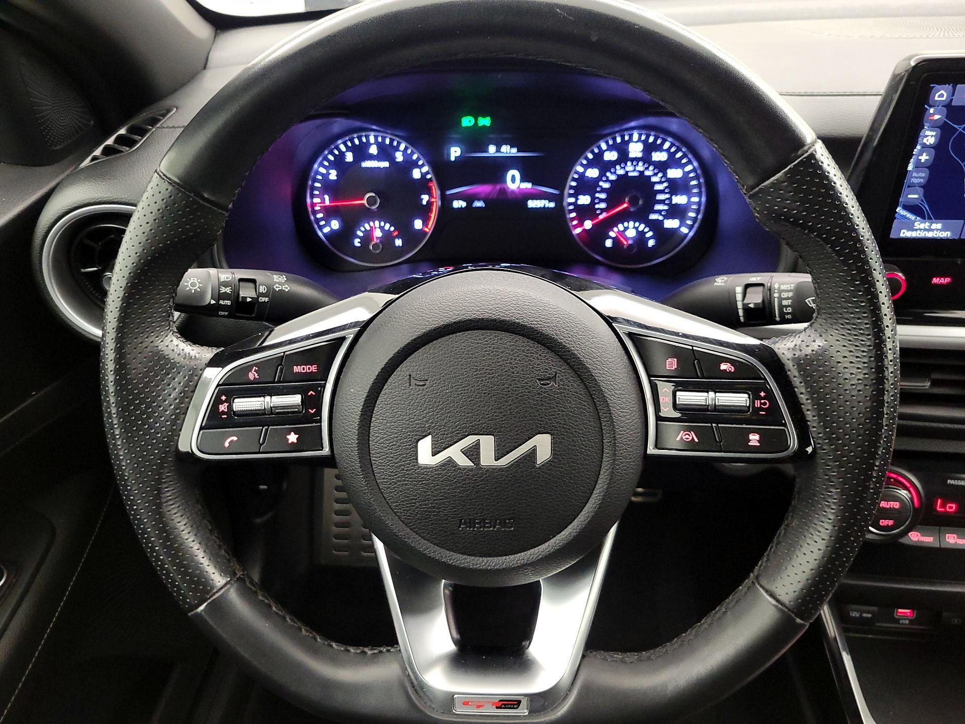 Thumbnail: 2022 Kia Forte - 10