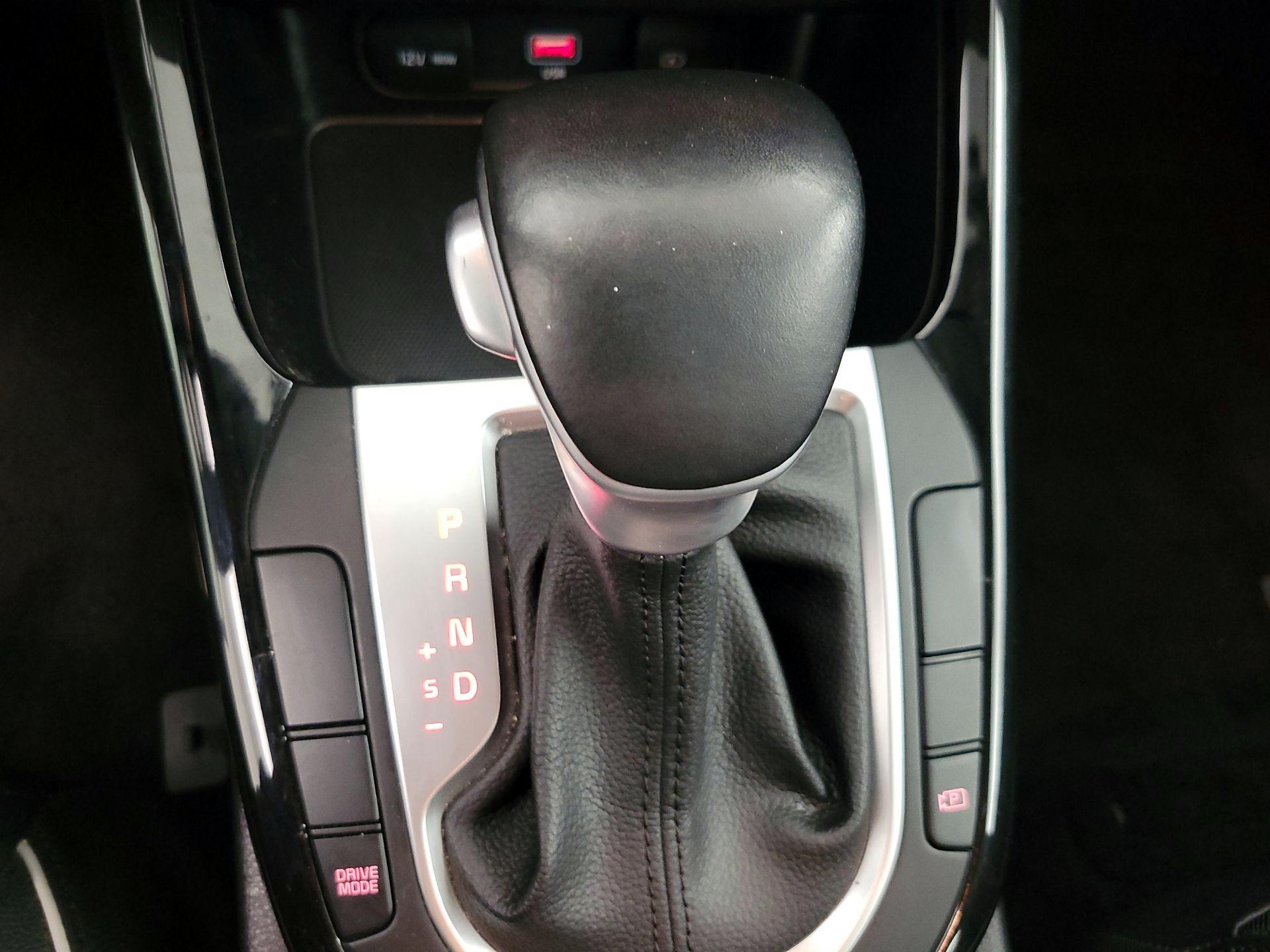 Thumbnail: 2022 Kia Forte - 18