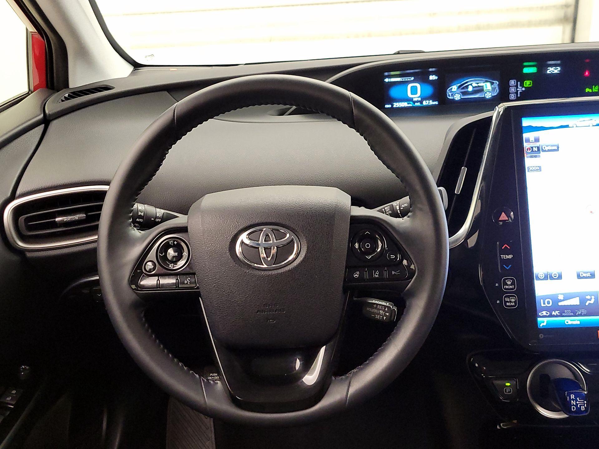 Thumbnail: 2022 Toyota Prius Prime - 10