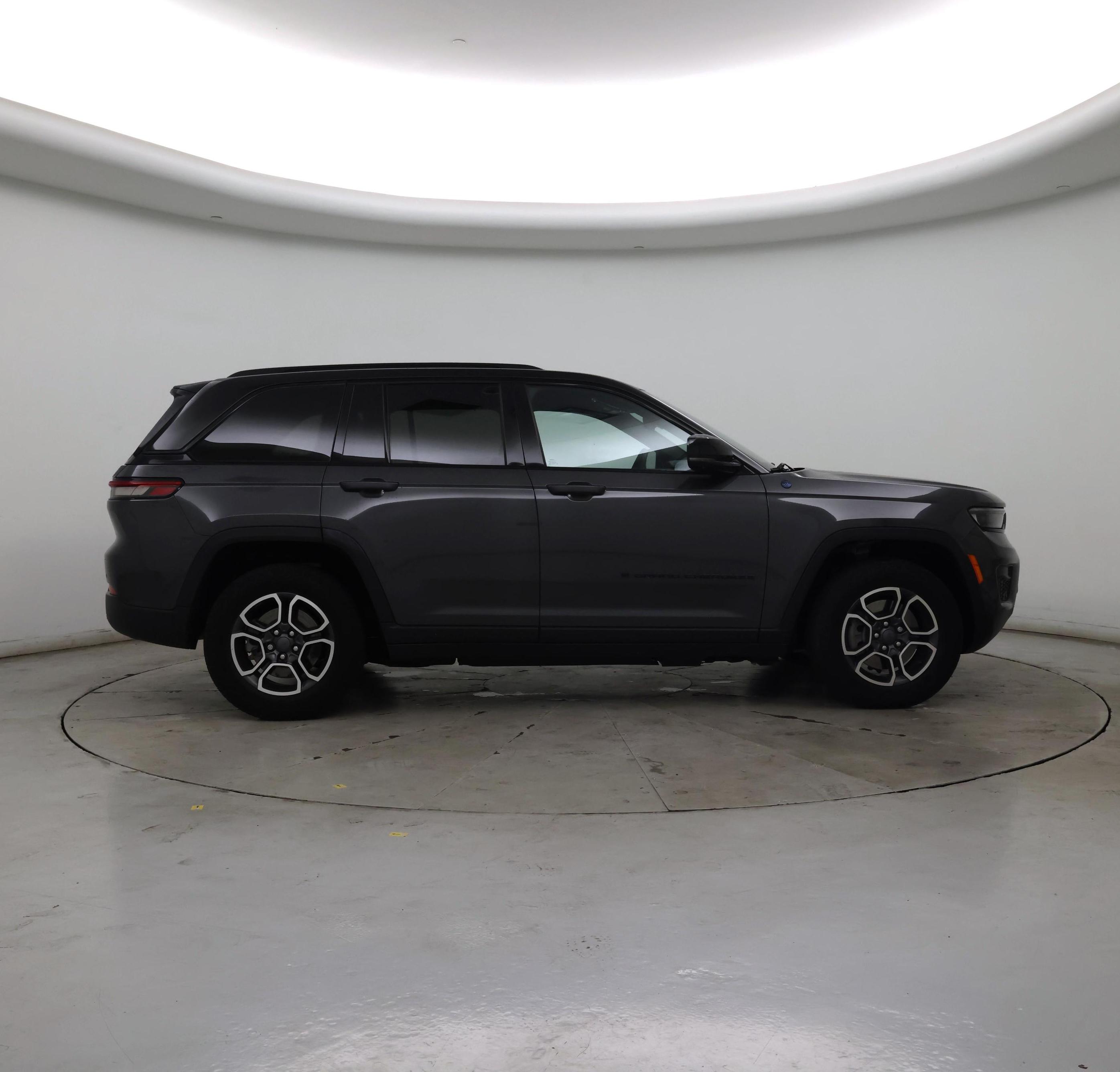 Thumbnail: 2023 Jeep Grand Cherokee - 7