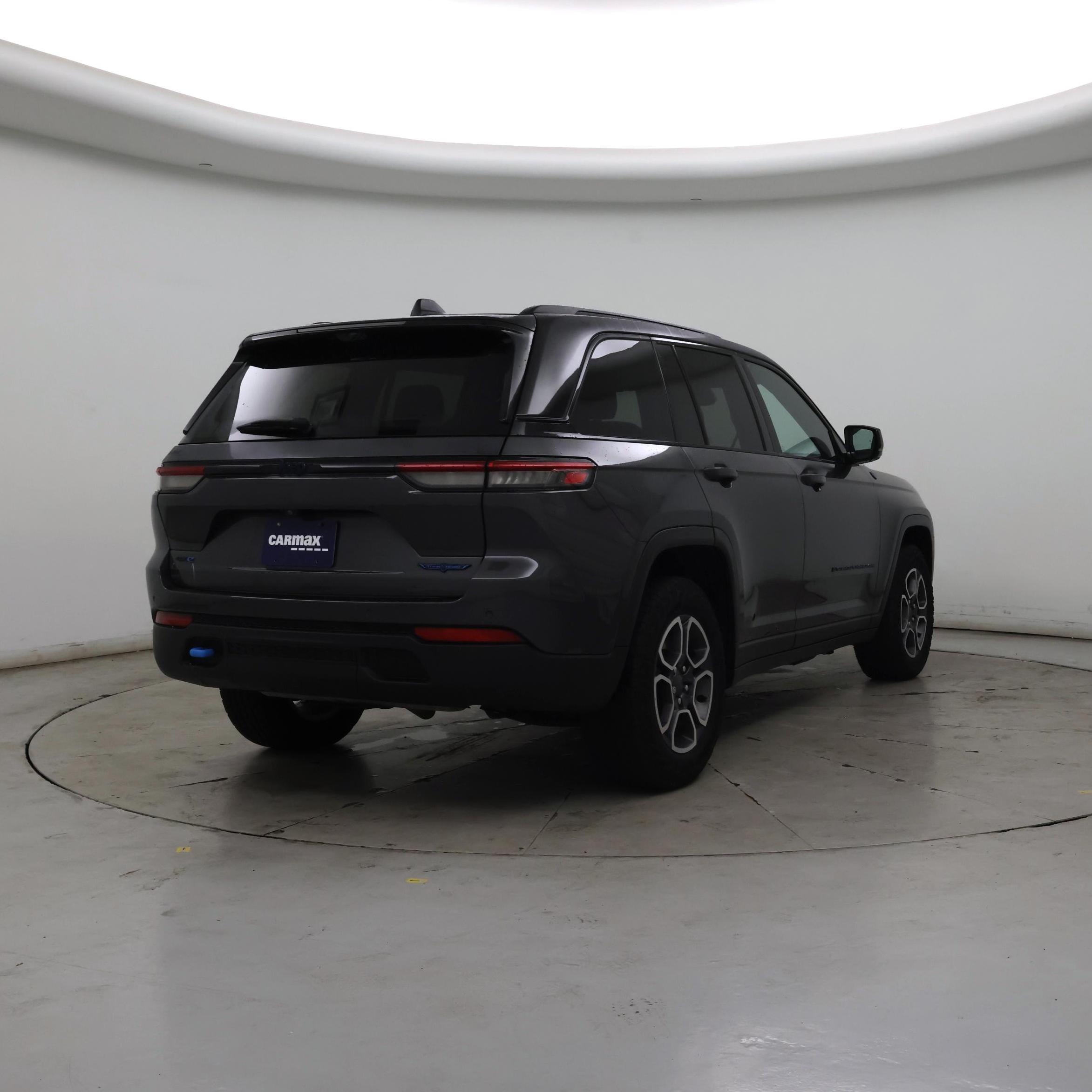 Thumbnail: 2023 Jeep Grand Cherokee - 8