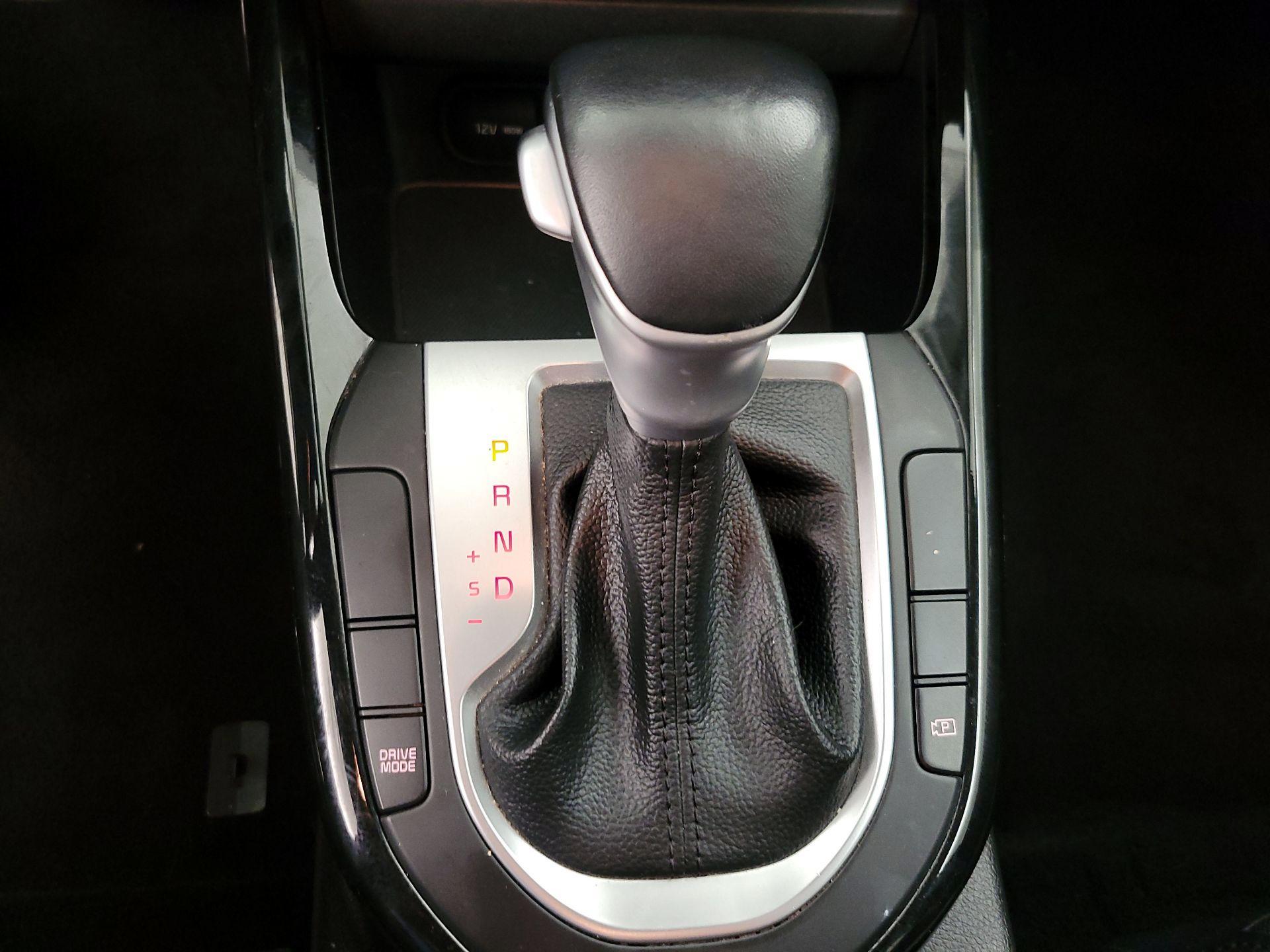 Thumbnail: 2023 Kia Forte - 18