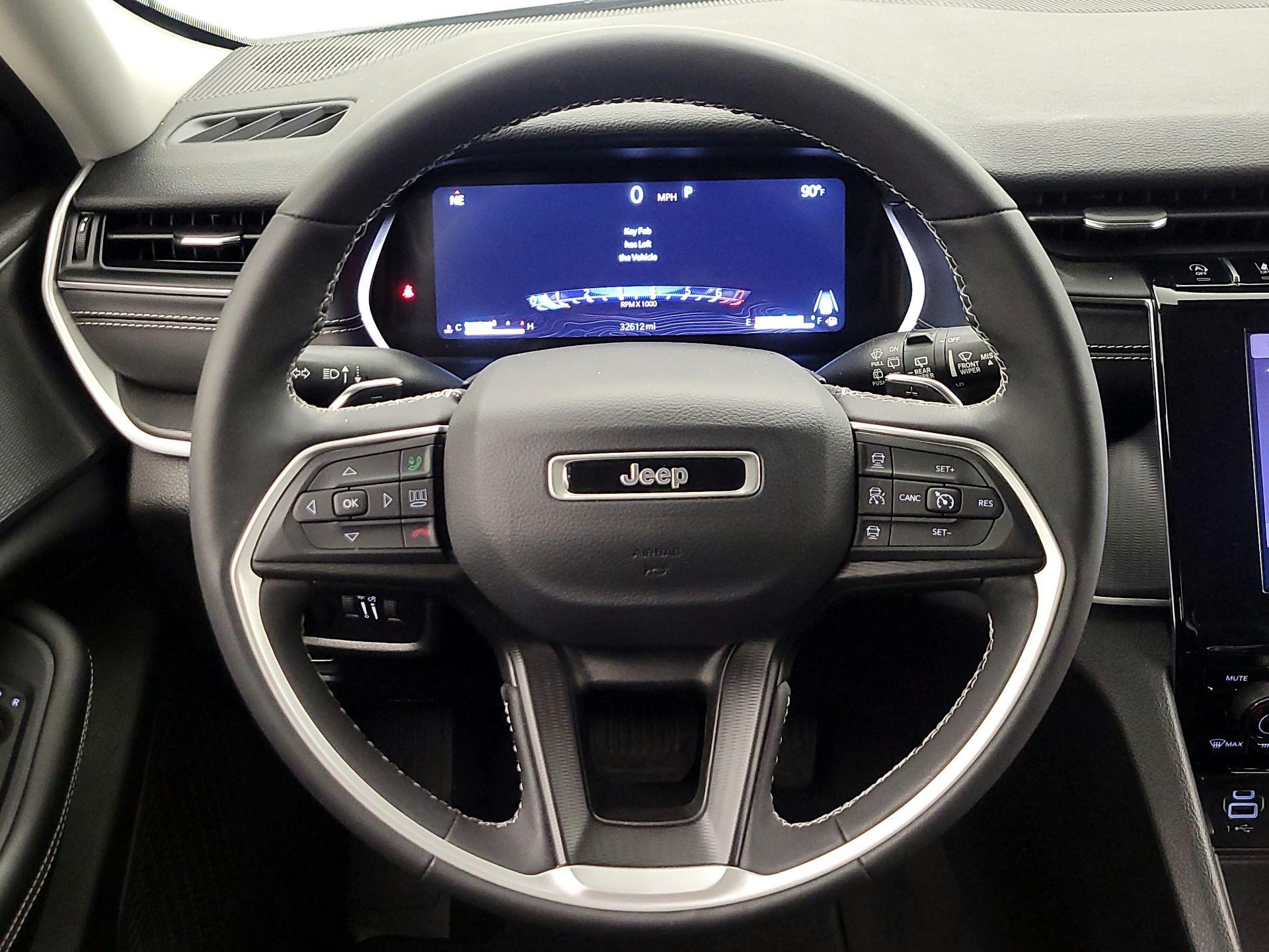 Thumbnail: 2023 Jeep Grand Cherokee - 10