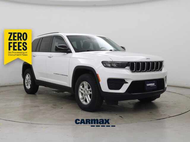White 2023 Jeep Grand Cherokee Laredo 4WD SUV / Crossover Four-Wheel Drive Automatic