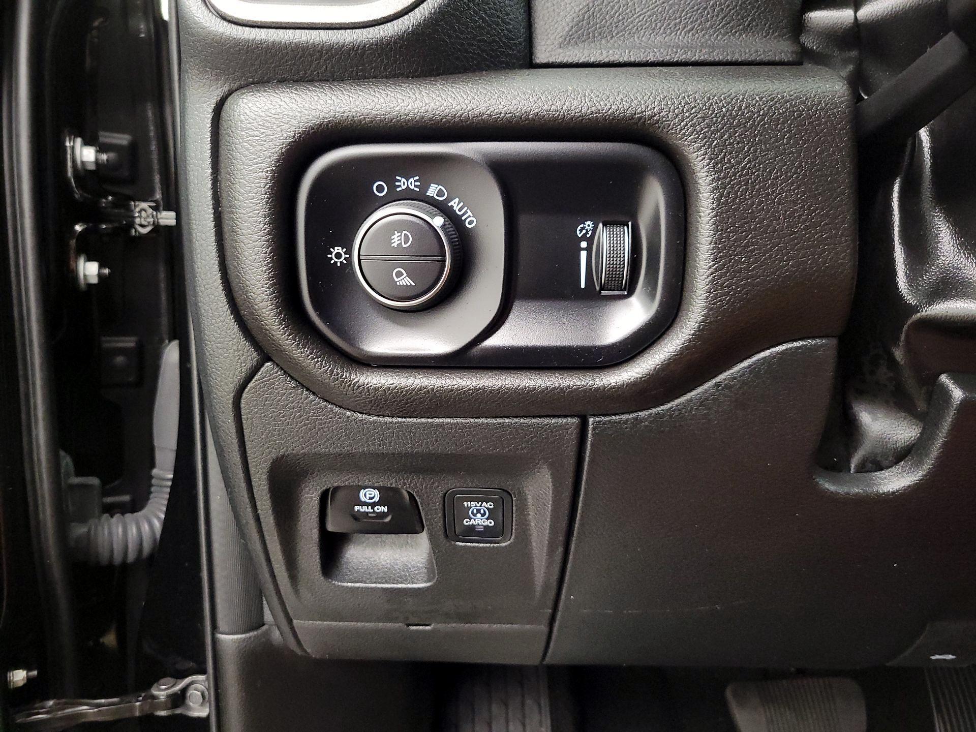 Thumbnail: 2025 RAM 1500 - 13