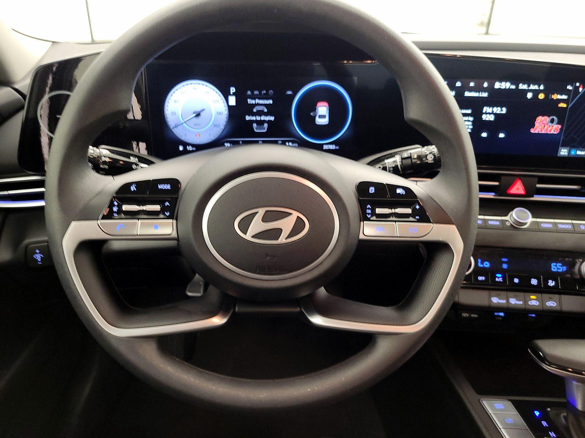 Thumbnail: 2024 Hyundai Elantra - 10
