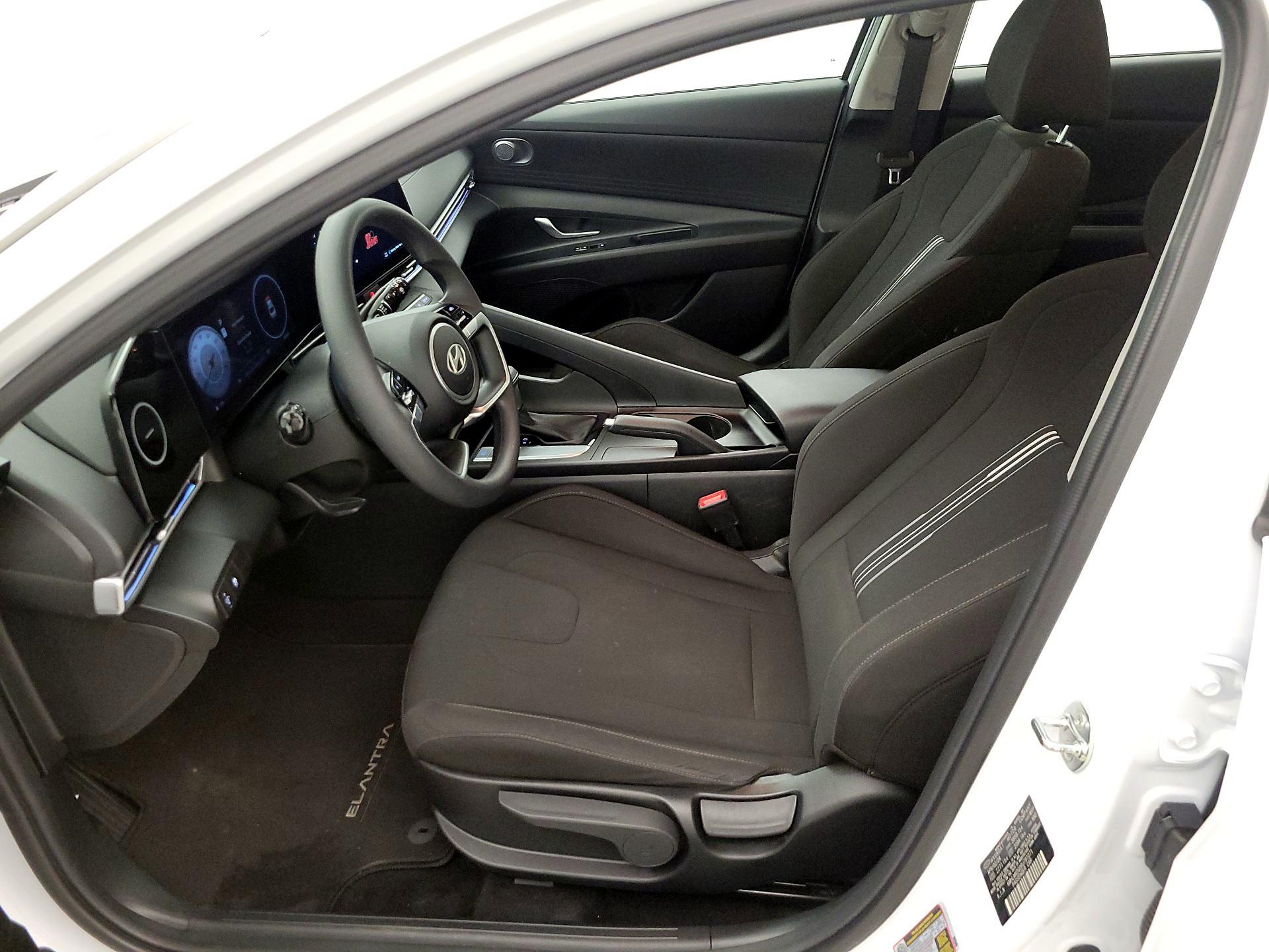 Thumbnail: 2024 Hyundai Elantra - 11