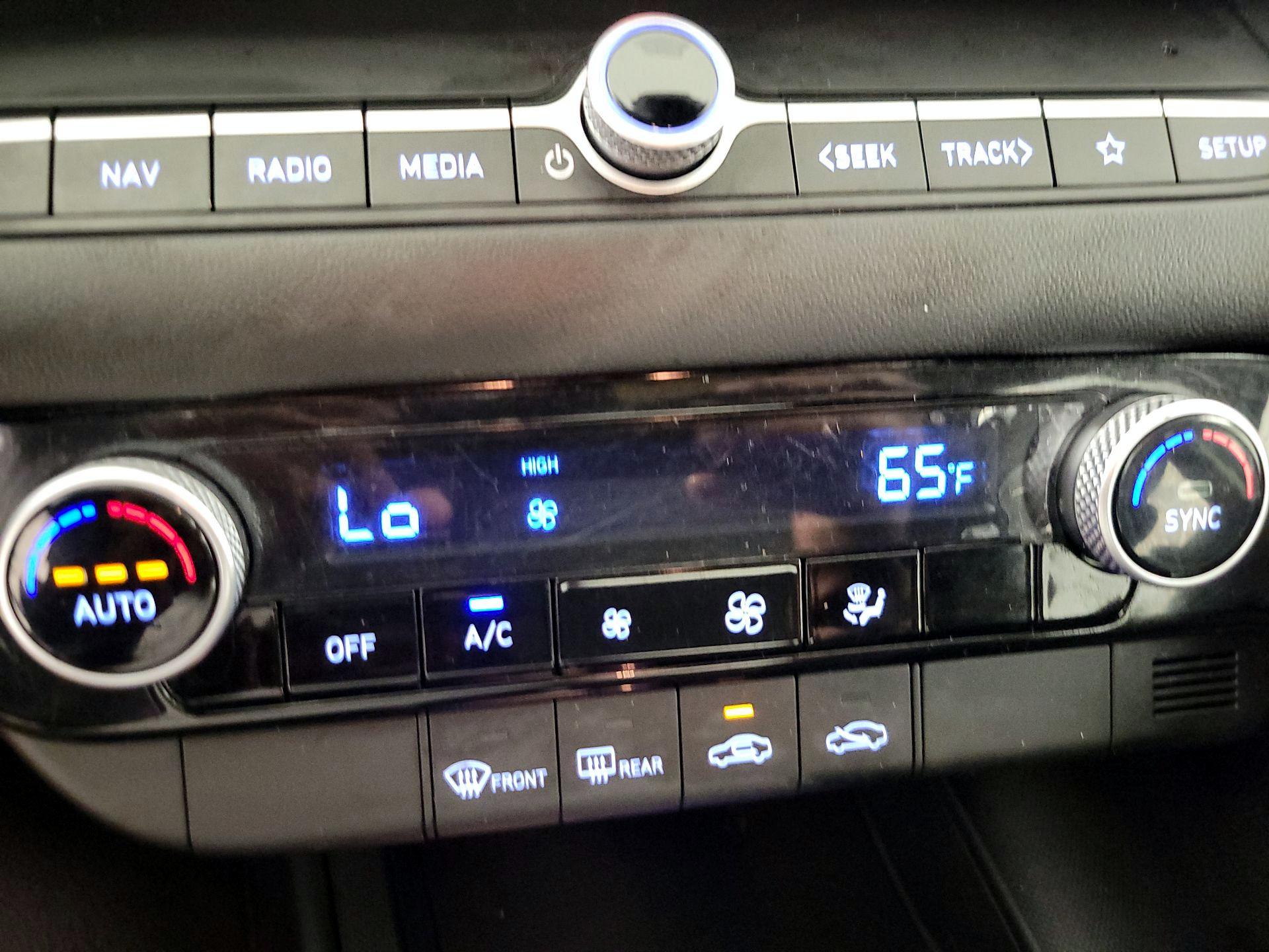 Thumbnail: 2024 Hyundai Elantra - 16