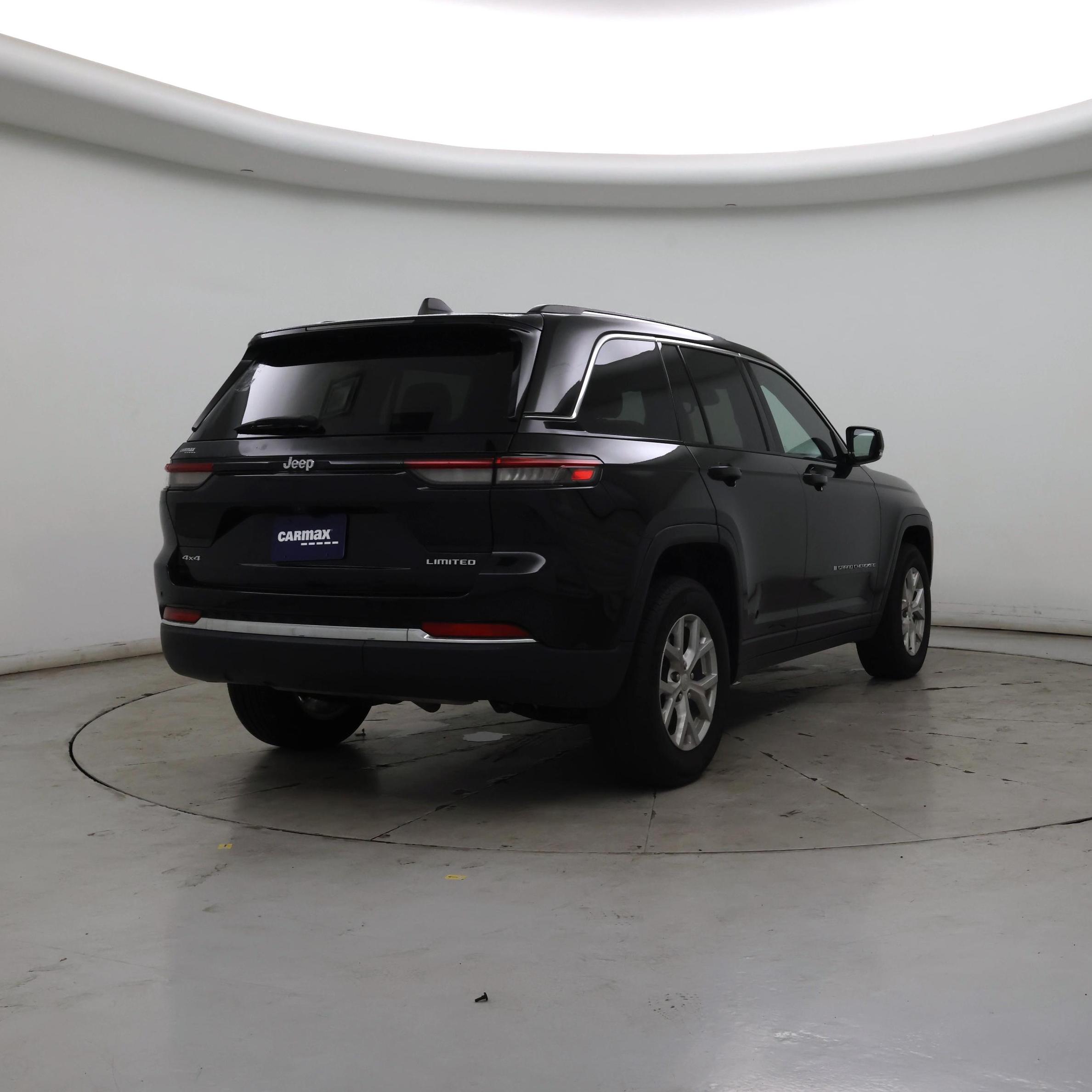 Thumbnail: 2023 Jeep Grand Cherokee - 8