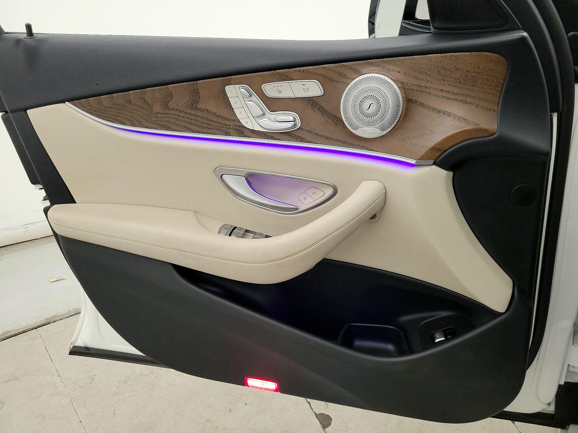 Thumbnail: 2020 Mercedes-Benz E-Class - 12