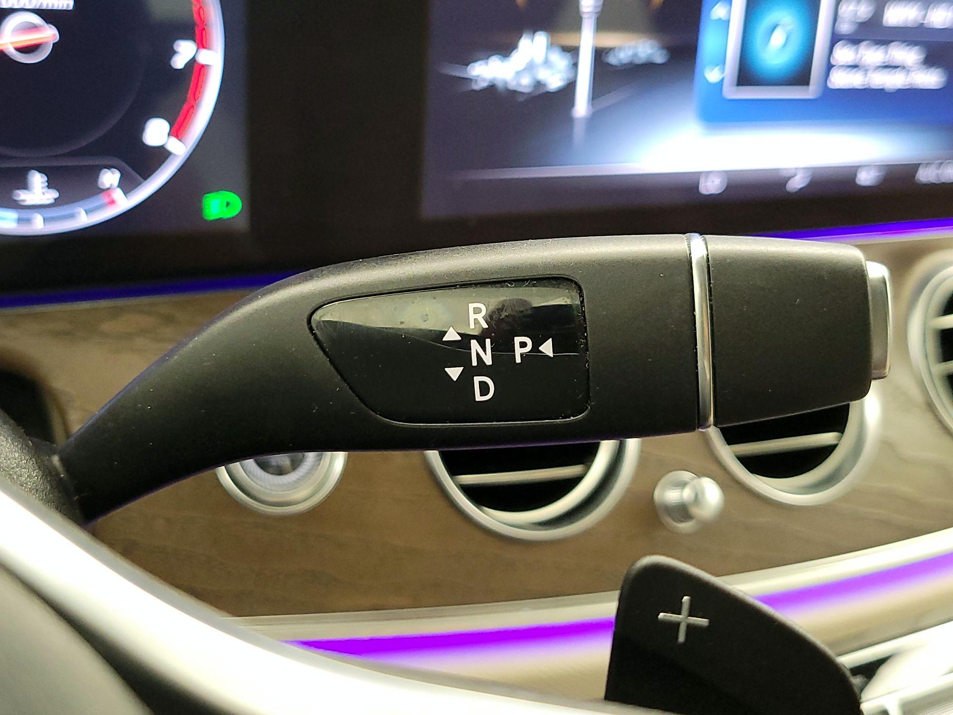 Thumbnail: 2020 Mercedes-Benz E-Class - 18
