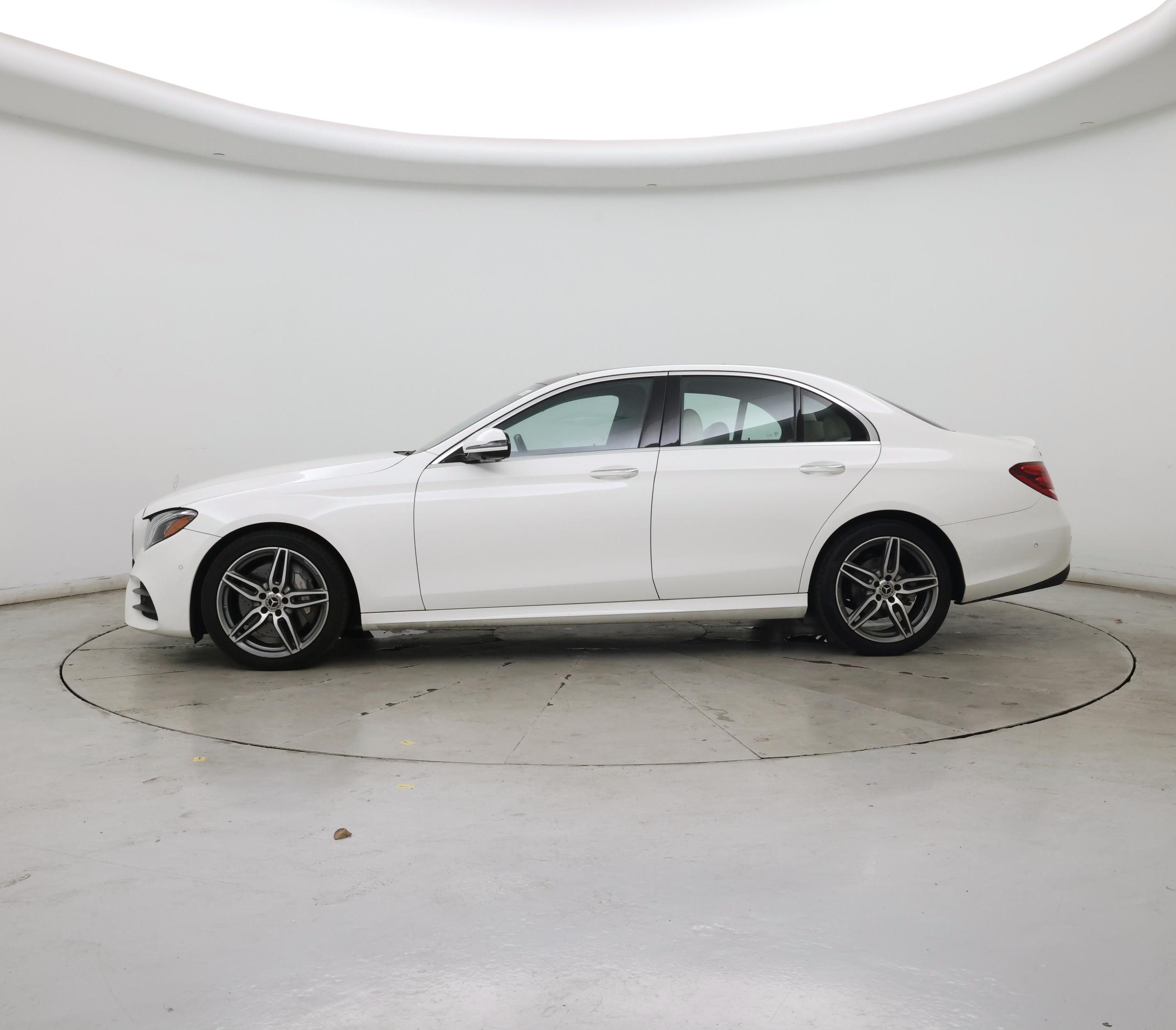 Thumbnail: 2020 Mercedes-Benz E-Class - 3