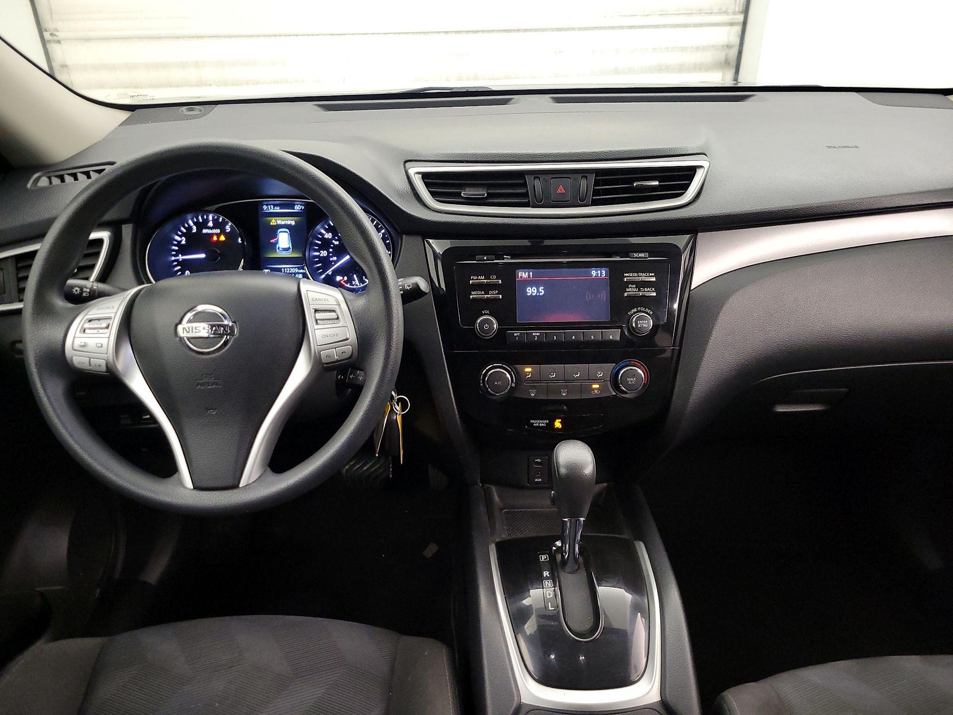 Thumbnail: 2015 Nissan Rogue - 9