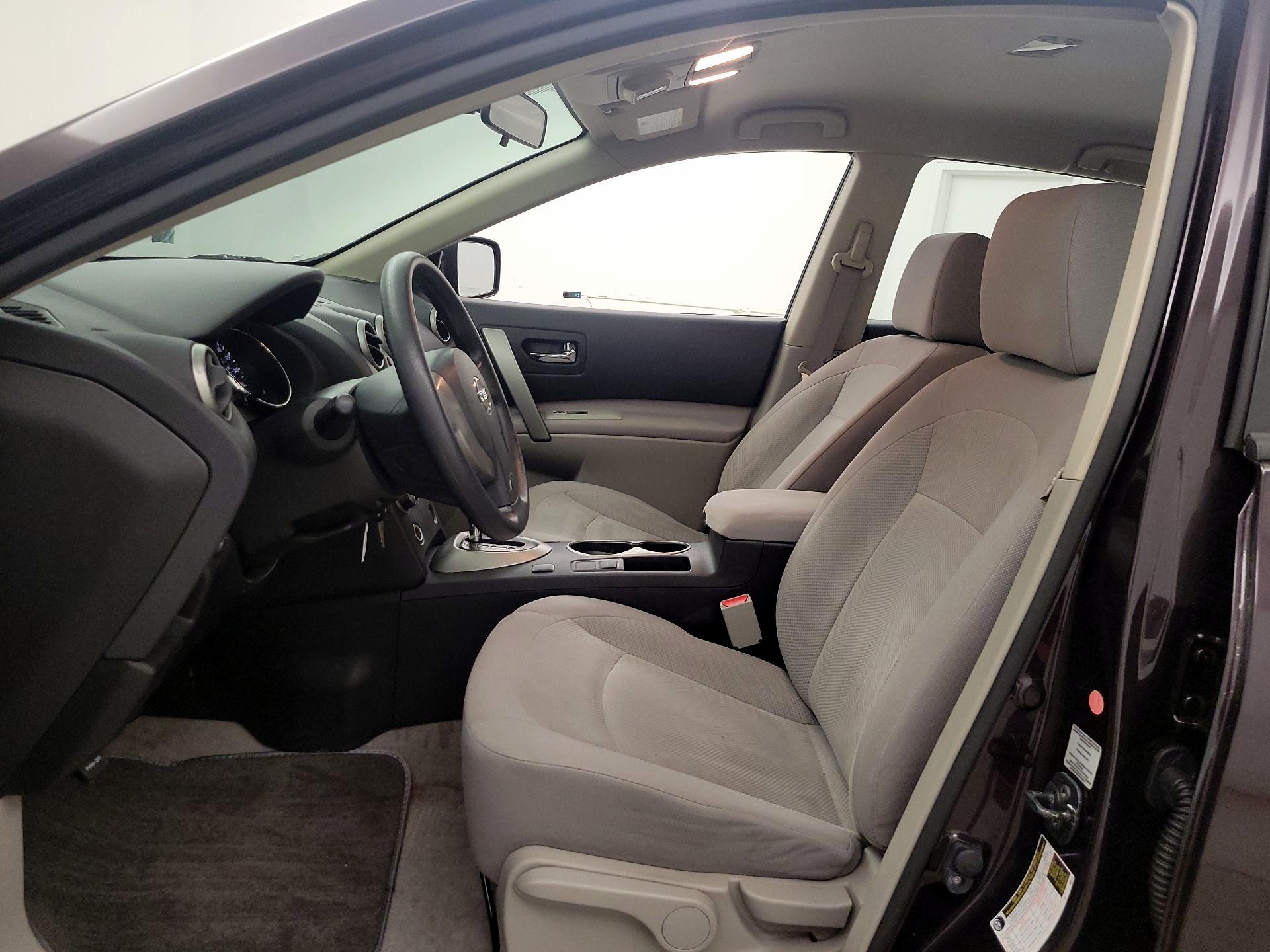 Thumbnail: 2015 Nissan Rogue - 11