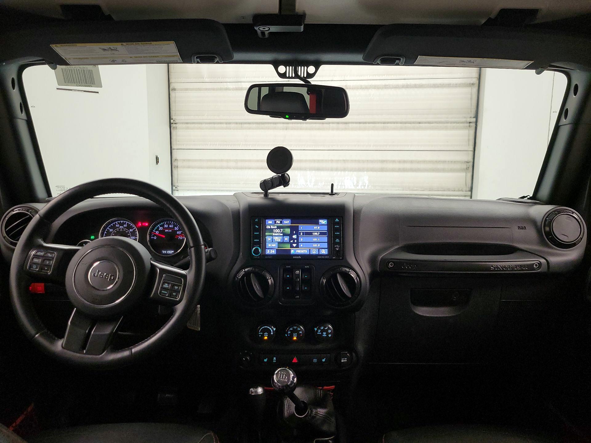 Thumbnail: 2017 Jeep Wrangler - 9