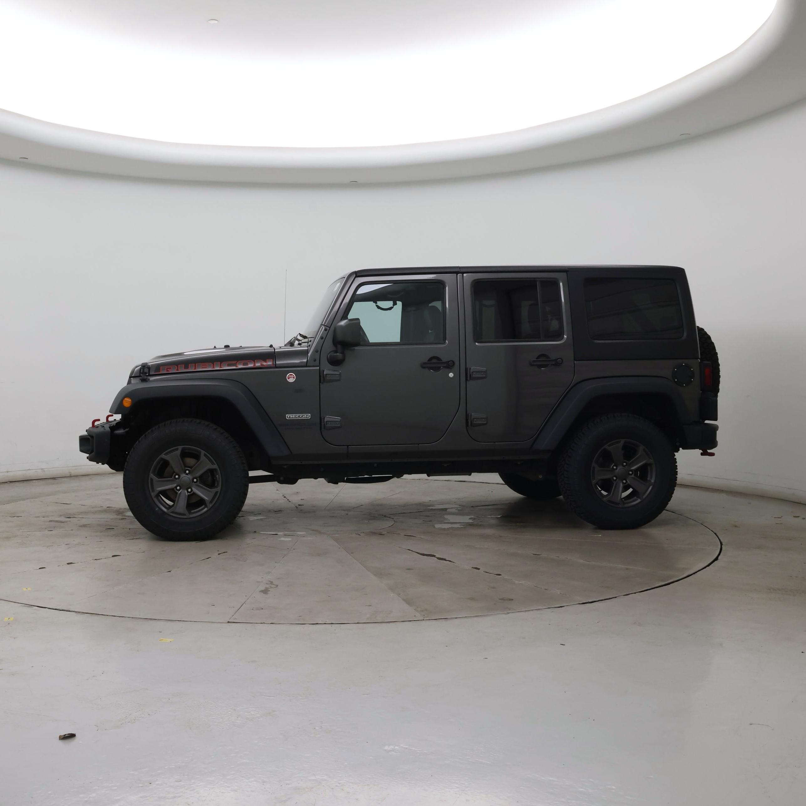 Thumbnail: 2017 Jeep Wrangler - 3