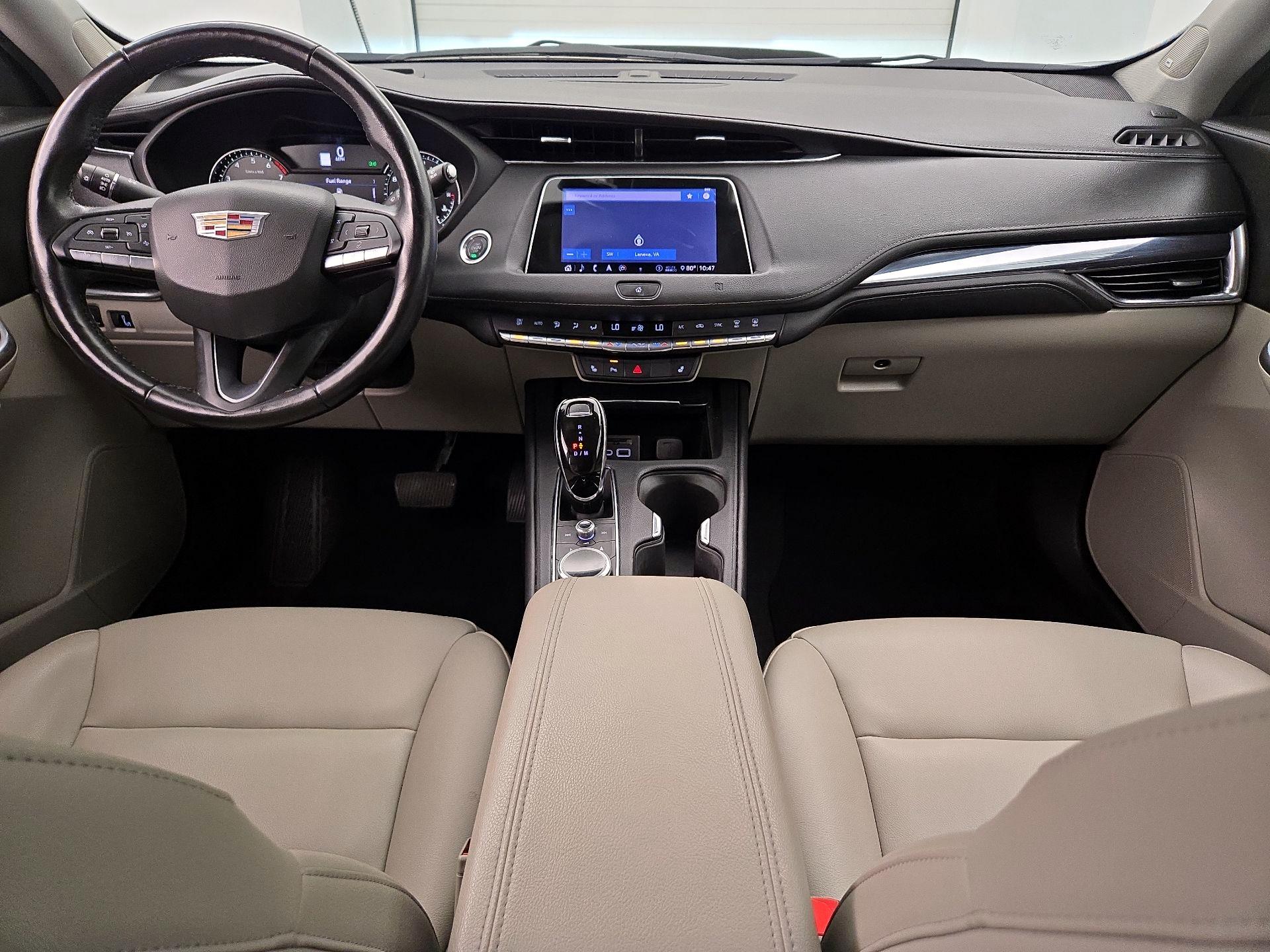 Thumbnail: 2020 Cadillac XT4 - 9