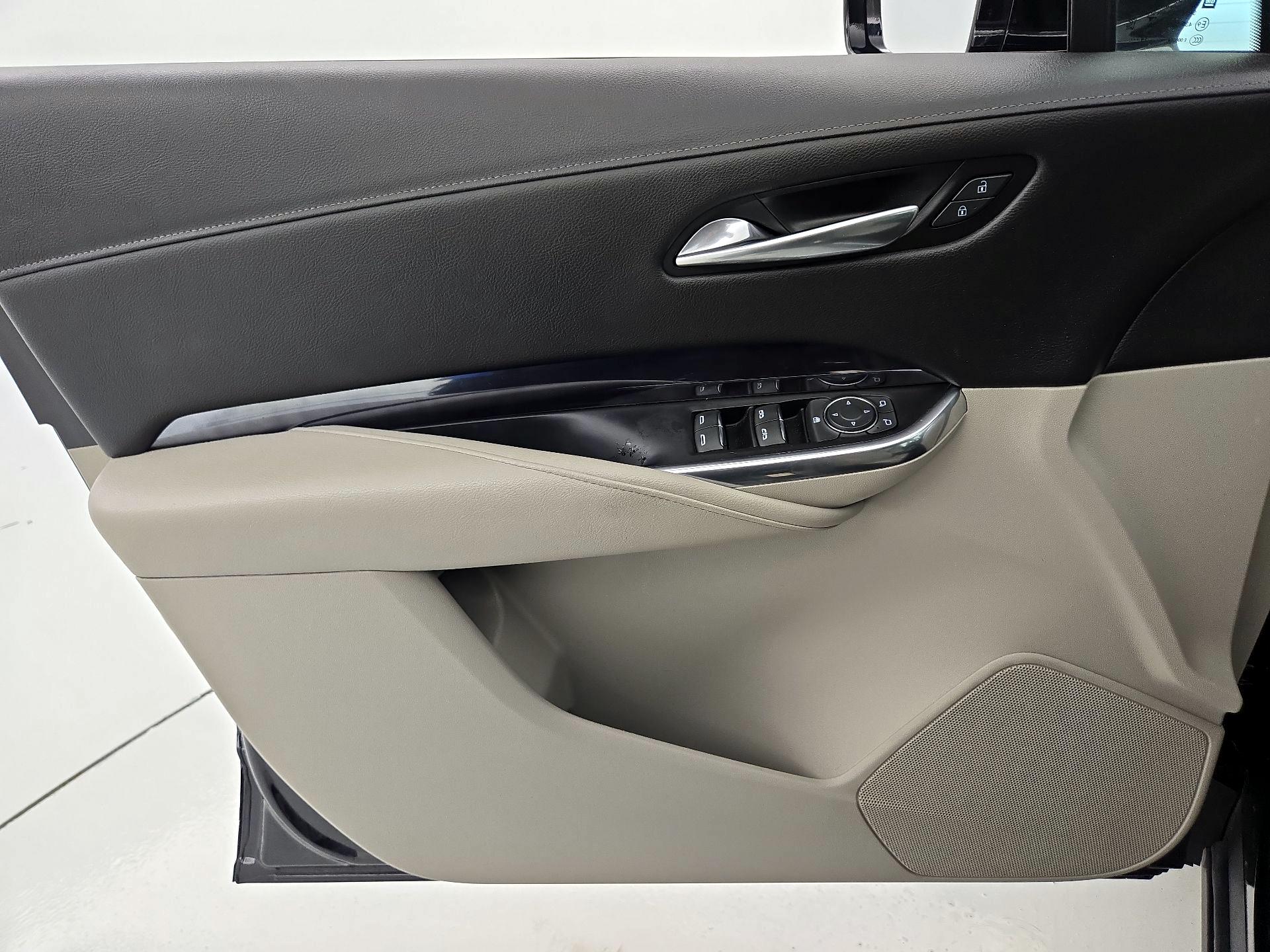 Thumbnail: 2020 Cadillac XT4 - 12