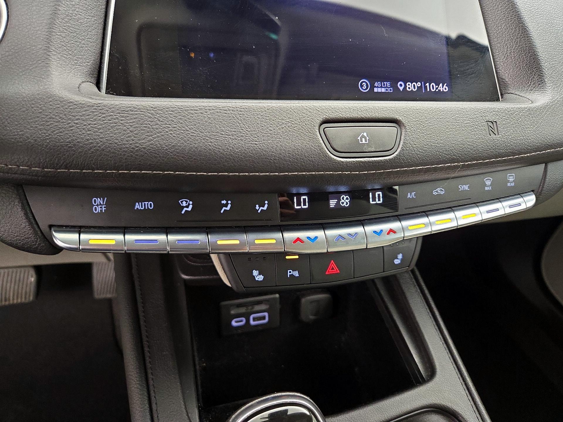 Thumbnail: 2020 Cadillac XT4 - 17