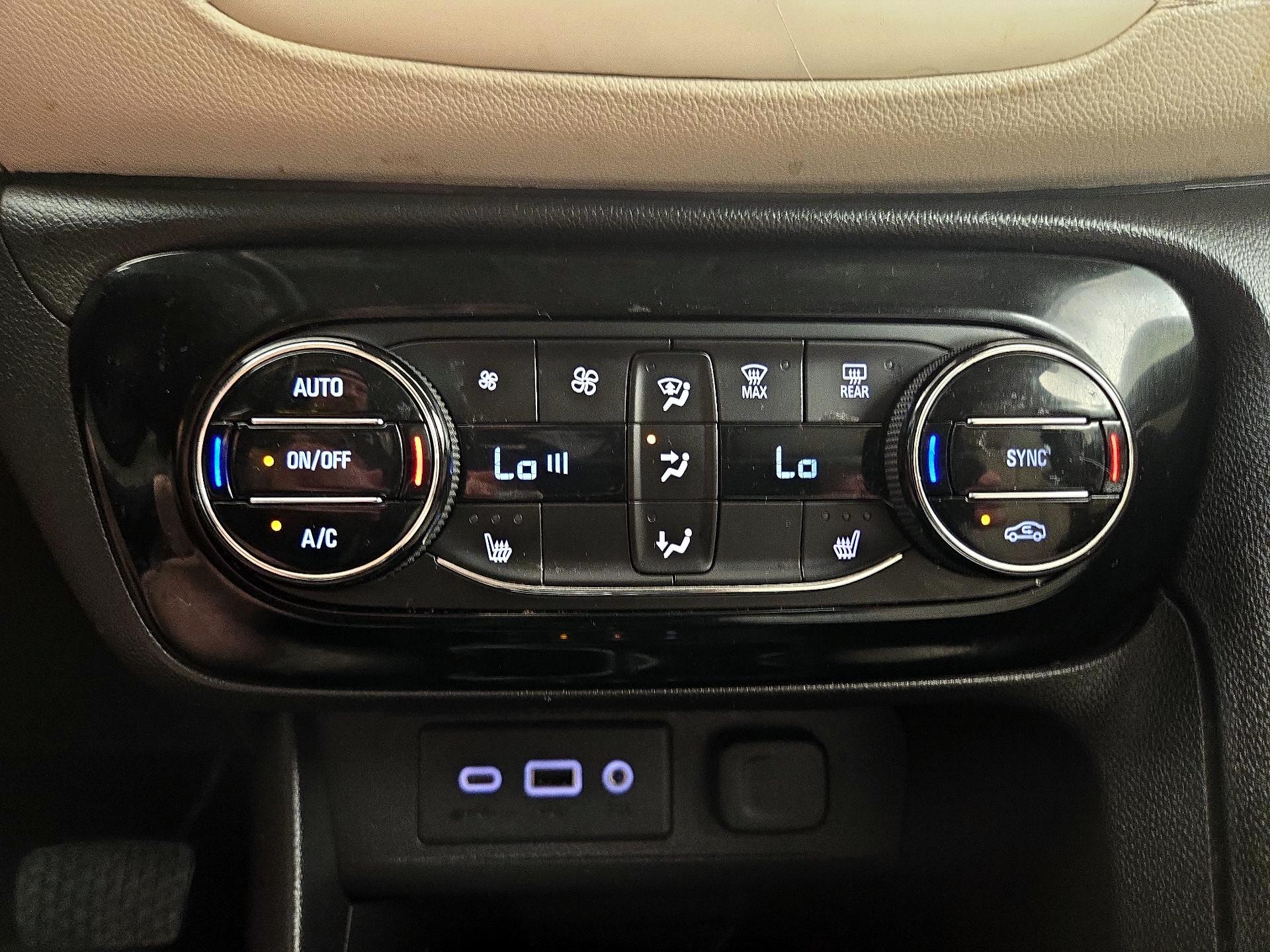 Thumbnail: 2021 Buick Encore GX - 17
