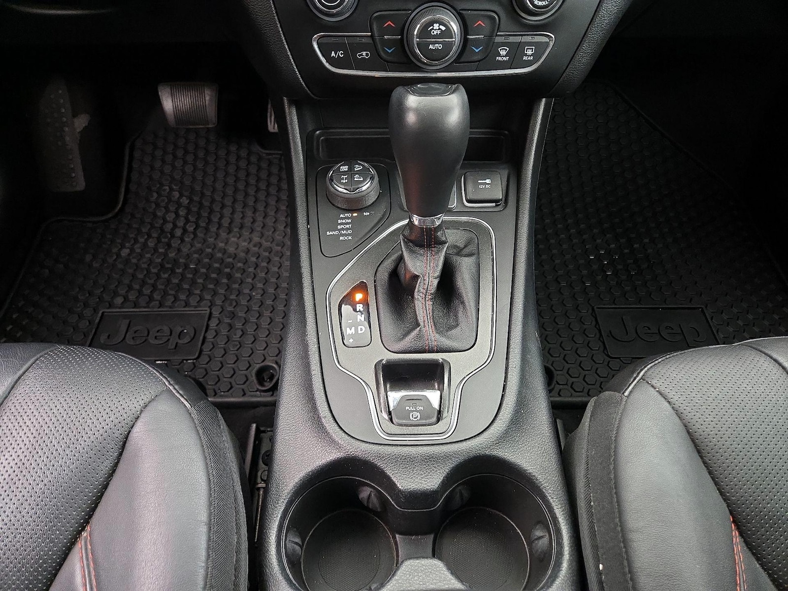 2021 Jeep Cherokee Trailhawk - Photo 18